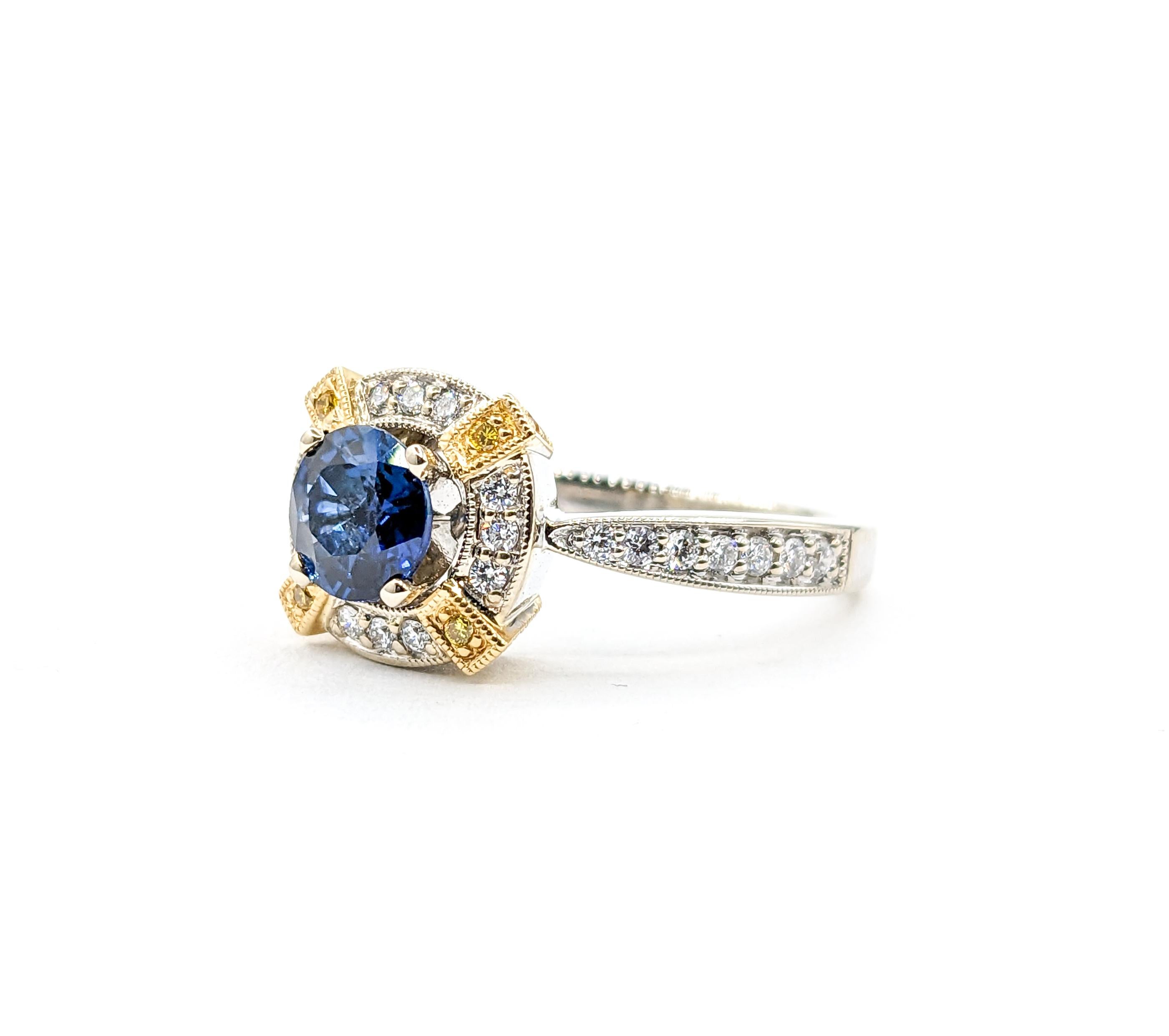 .89 Ring aus Zinnfarbenem Gold mit blauem Saphir und Diamant  (Rundschliff) im Angebot