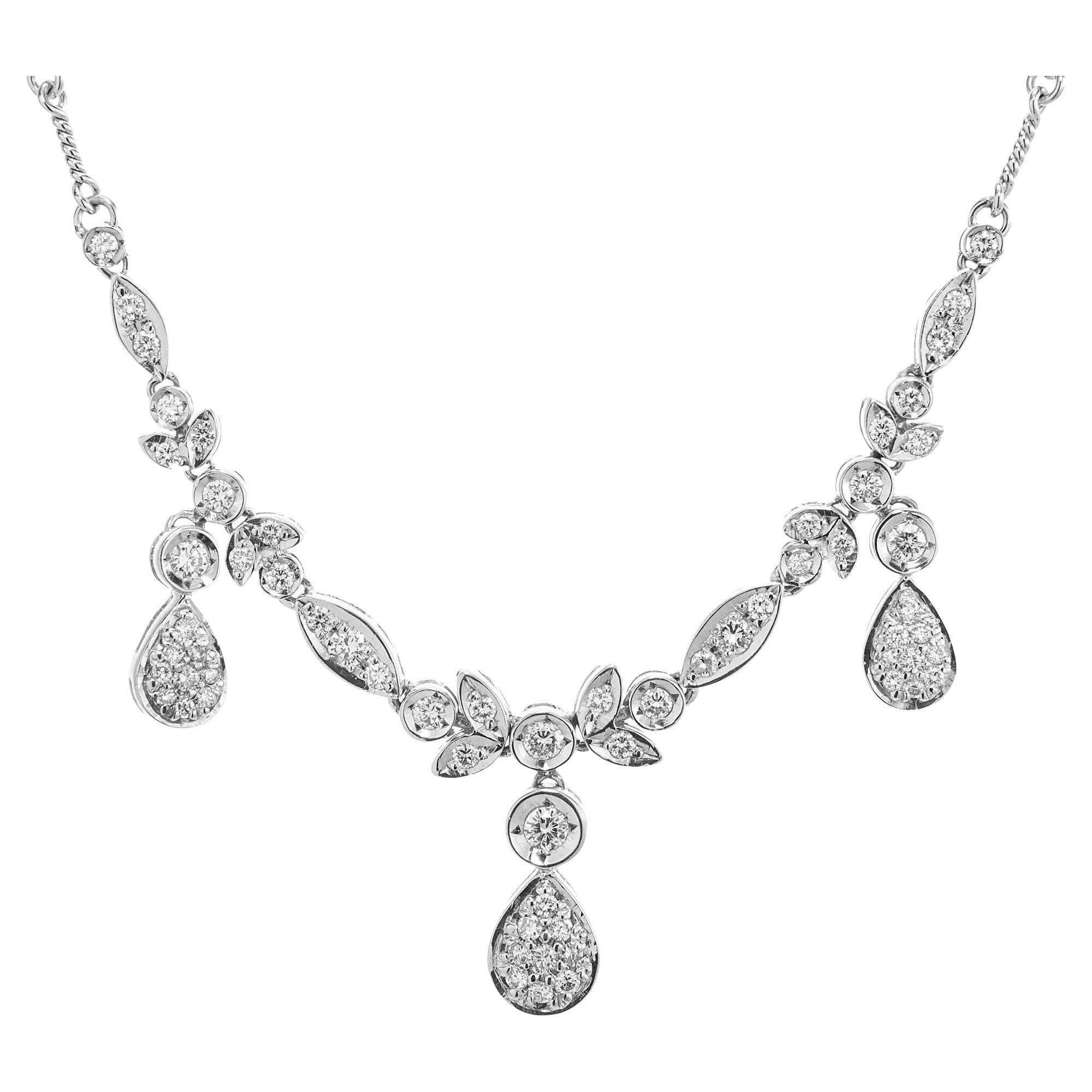 Collana in oro bianco con diamanti rotondi da .89 carati