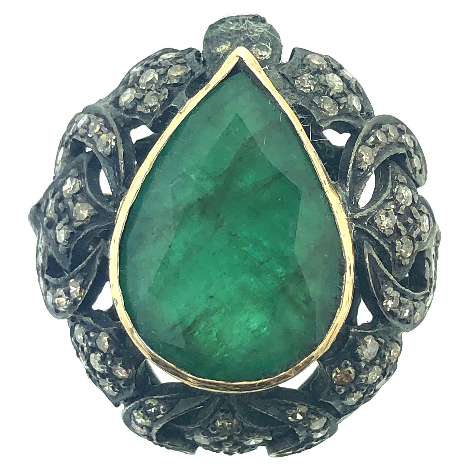 8.90 Carat Emerald 0.90 Carat Diamond Ring in Oxidized Sterling Silver, 18k Gold For Sale