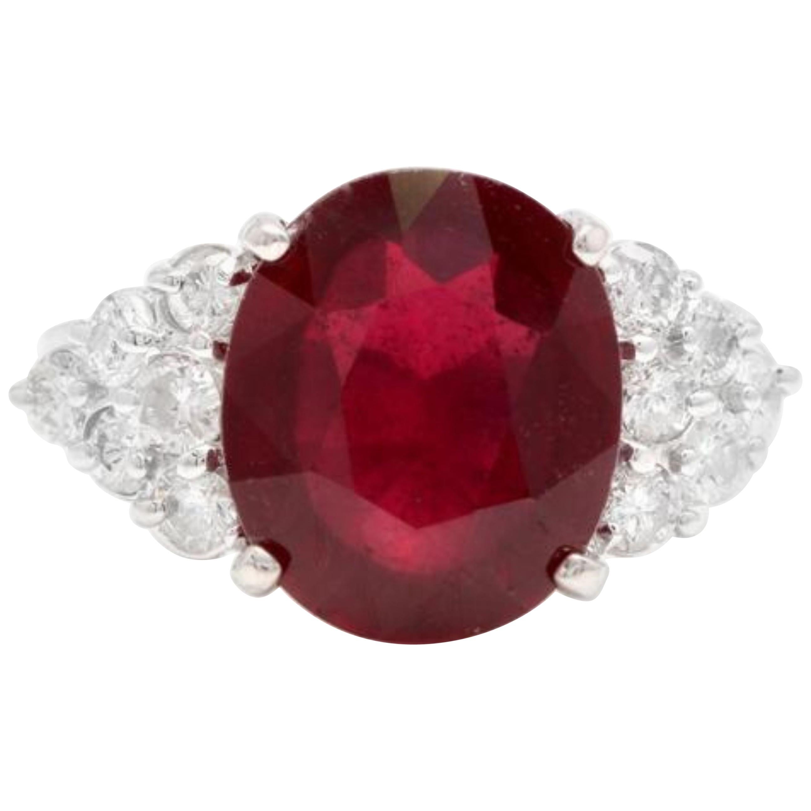 8.90 Carat Impressive Red Ruby and Natural Diamond 18 Karat White Gold Ring For Sale