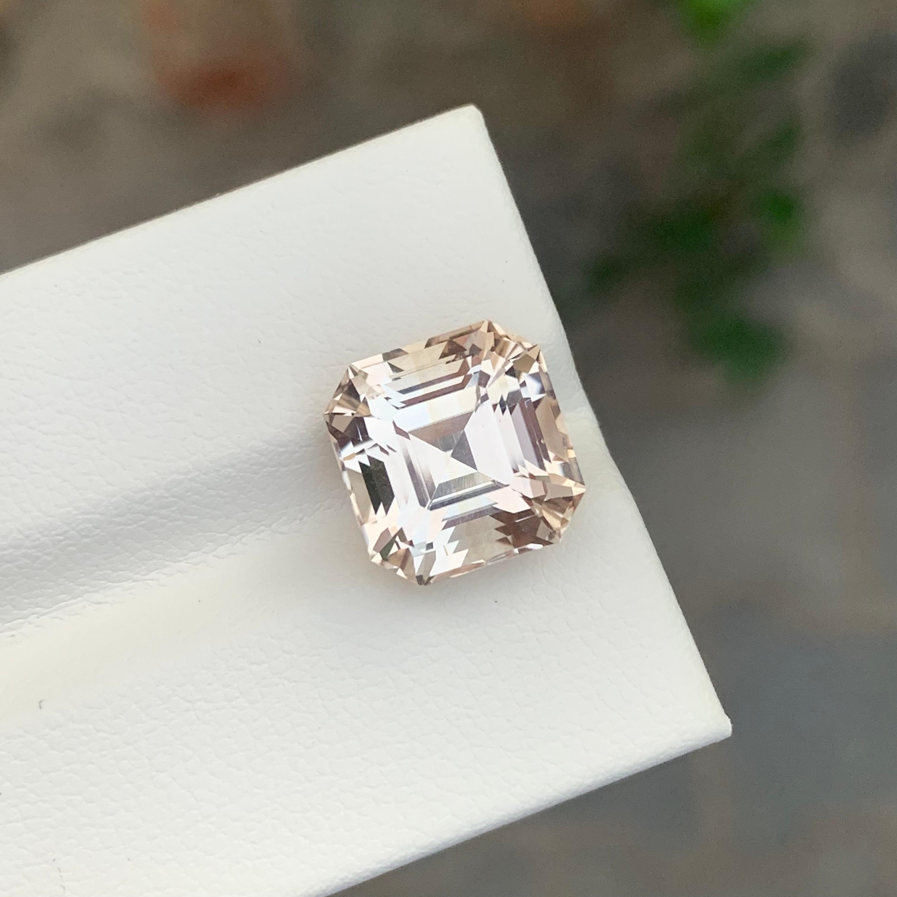 8,90 Karat natürlicher facettierter Goldtopas Asscher Form Edelstein (Arts and Crafts) im Angebot