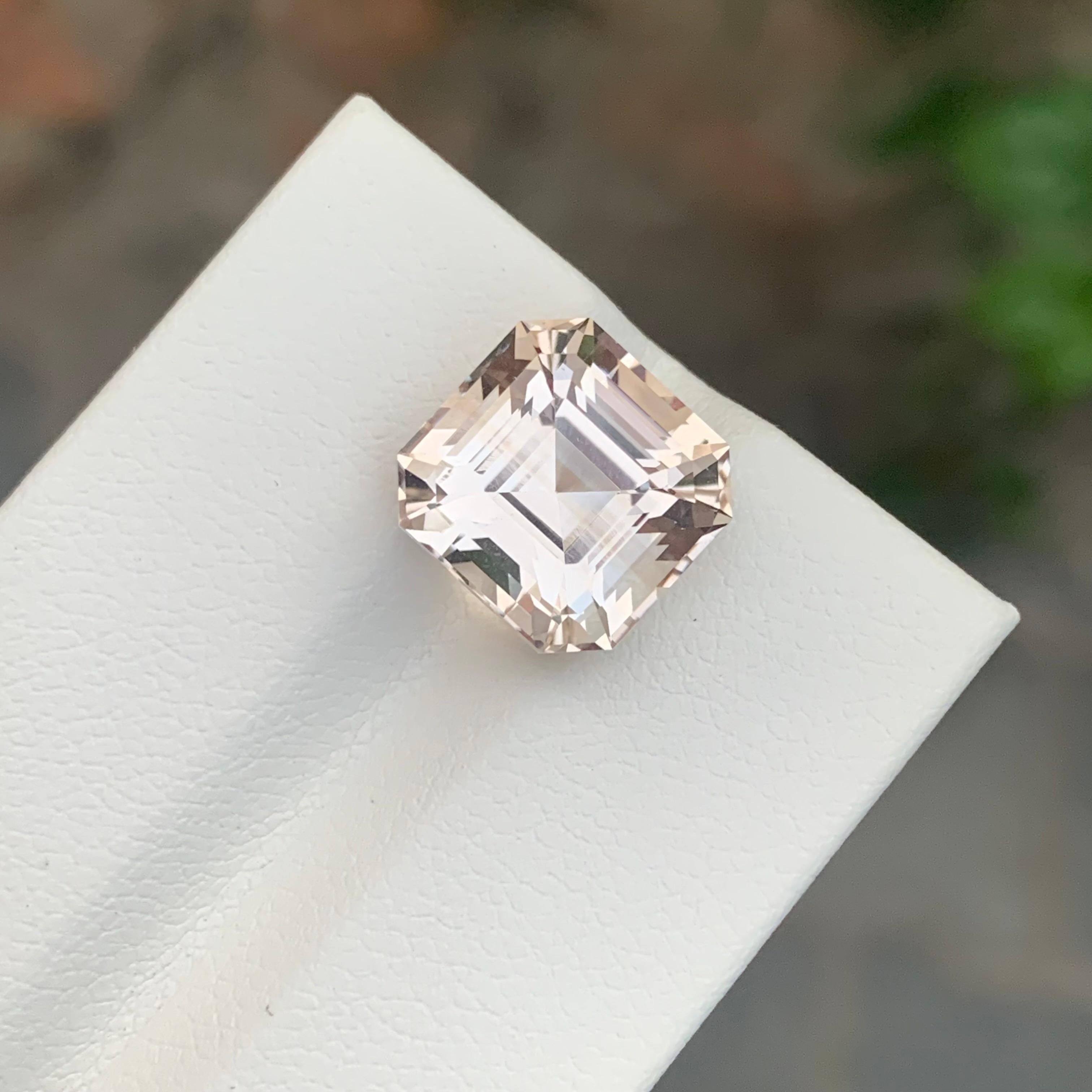 8,90 Karat natürlicher facettierter Goldtopas Asscher Form Edelstein für Damen oder Herren im Angebot