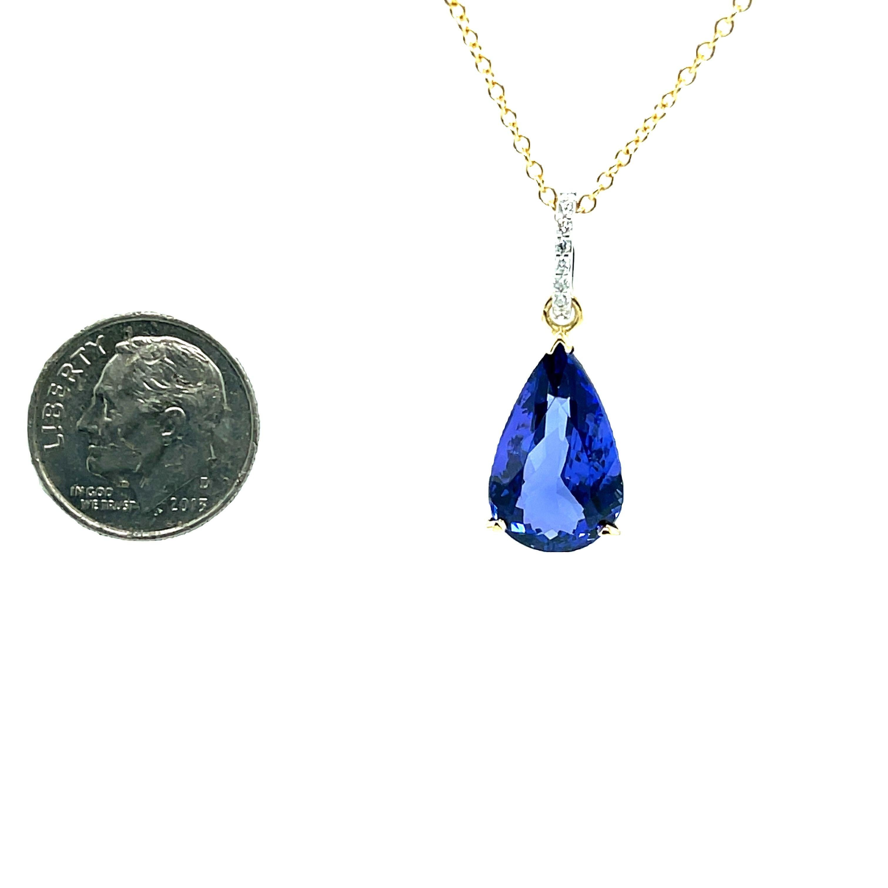 8.90 Carat Tanzanite & Diamond Pendant Necklace in White and Yellow Gold For Sale 1