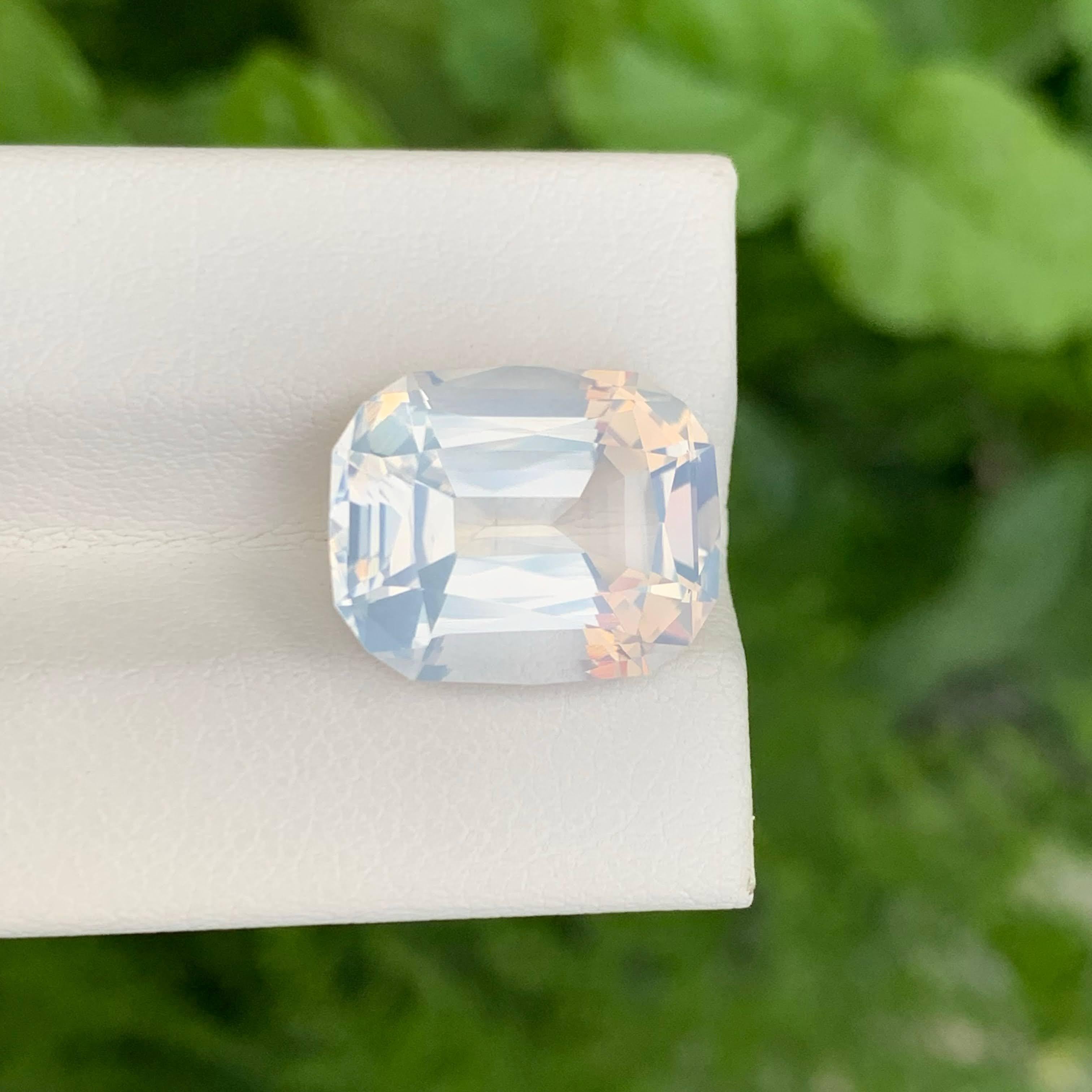 8.90 carats Faceted Moonstone Cushion Cut Natural African Gemstone 1