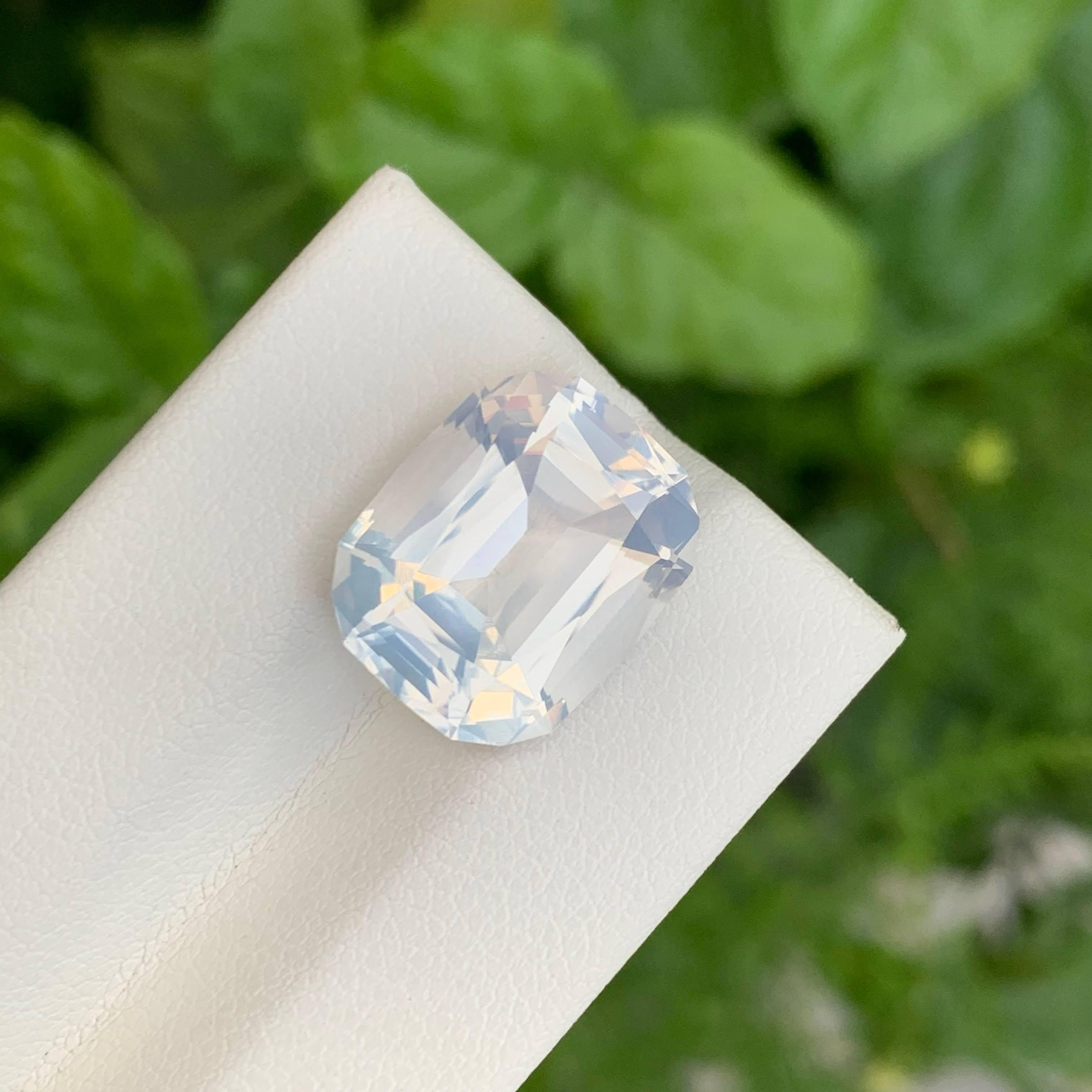 8.90 carats Faceted Moonstone Cushion Cut Natural African Gemstone 4