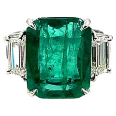 8.90 ct Natural Emerald & Diamond Ring