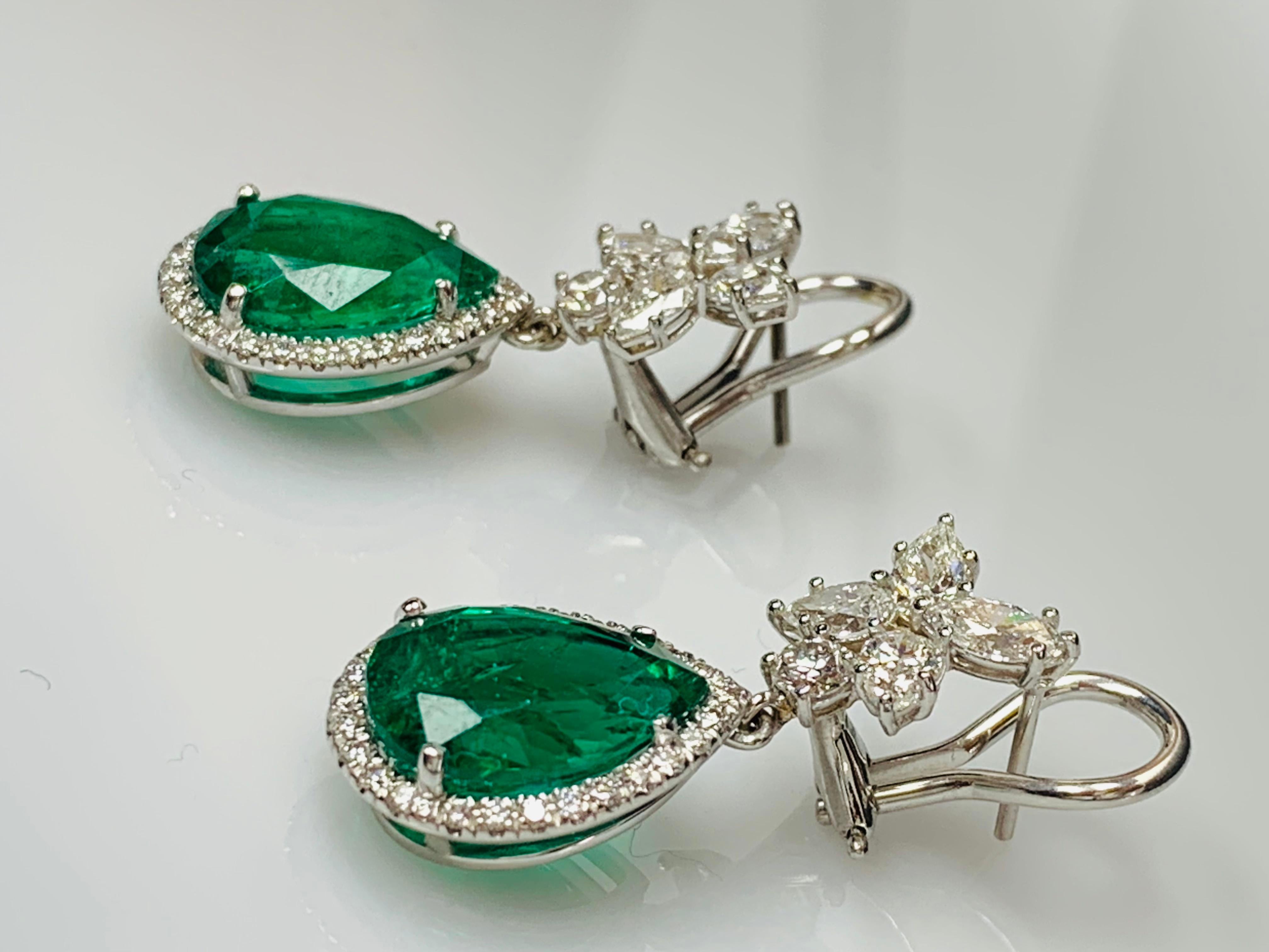 8.92 Carat of Pear Shape Emerald and Diamond Drop Earrings in 18K White Gold For Sale 5