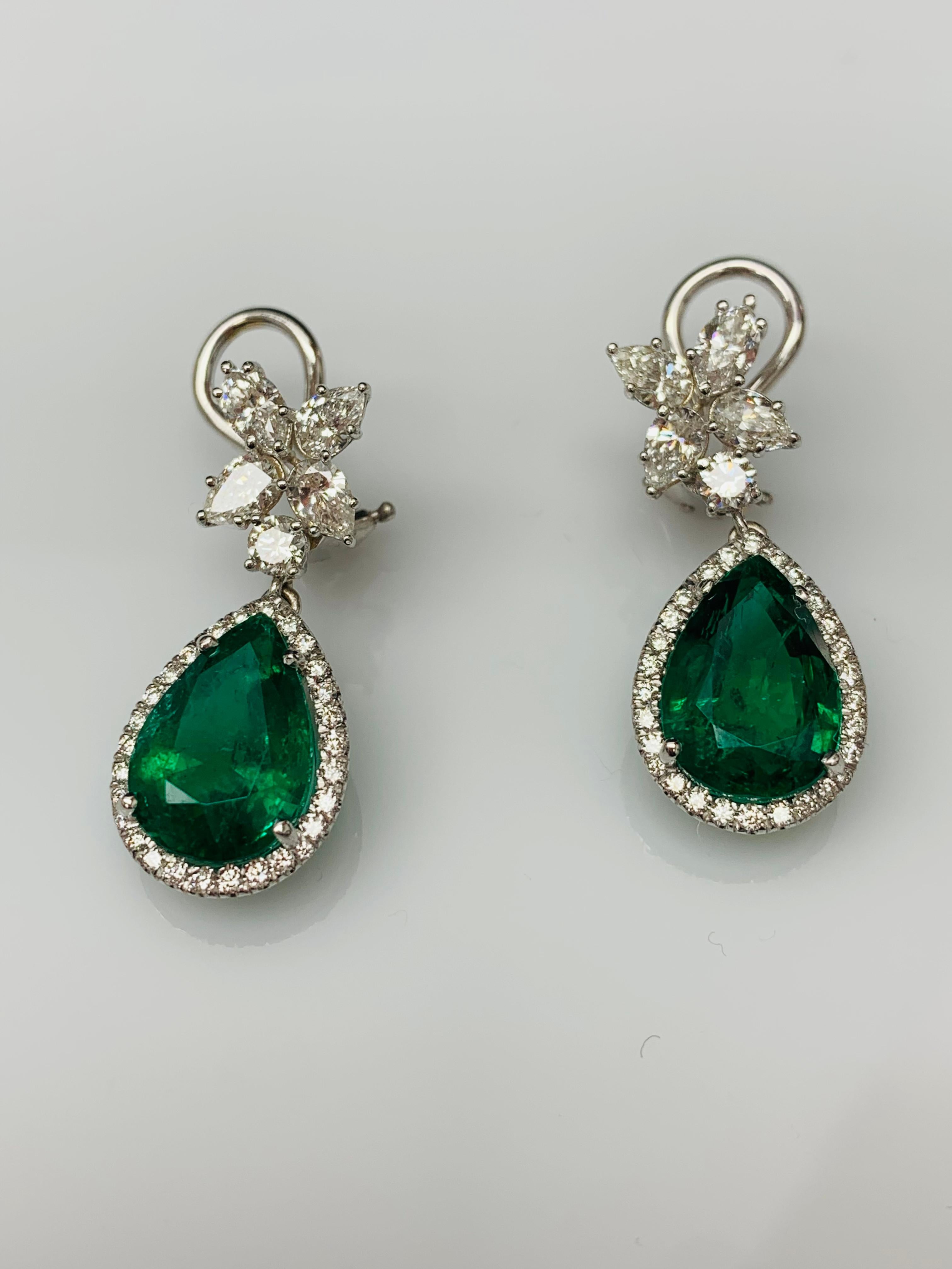 8.92 Carat of Pear Shape Emerald and Diamond Drop Earrings in 18K White Gold For Sale 8