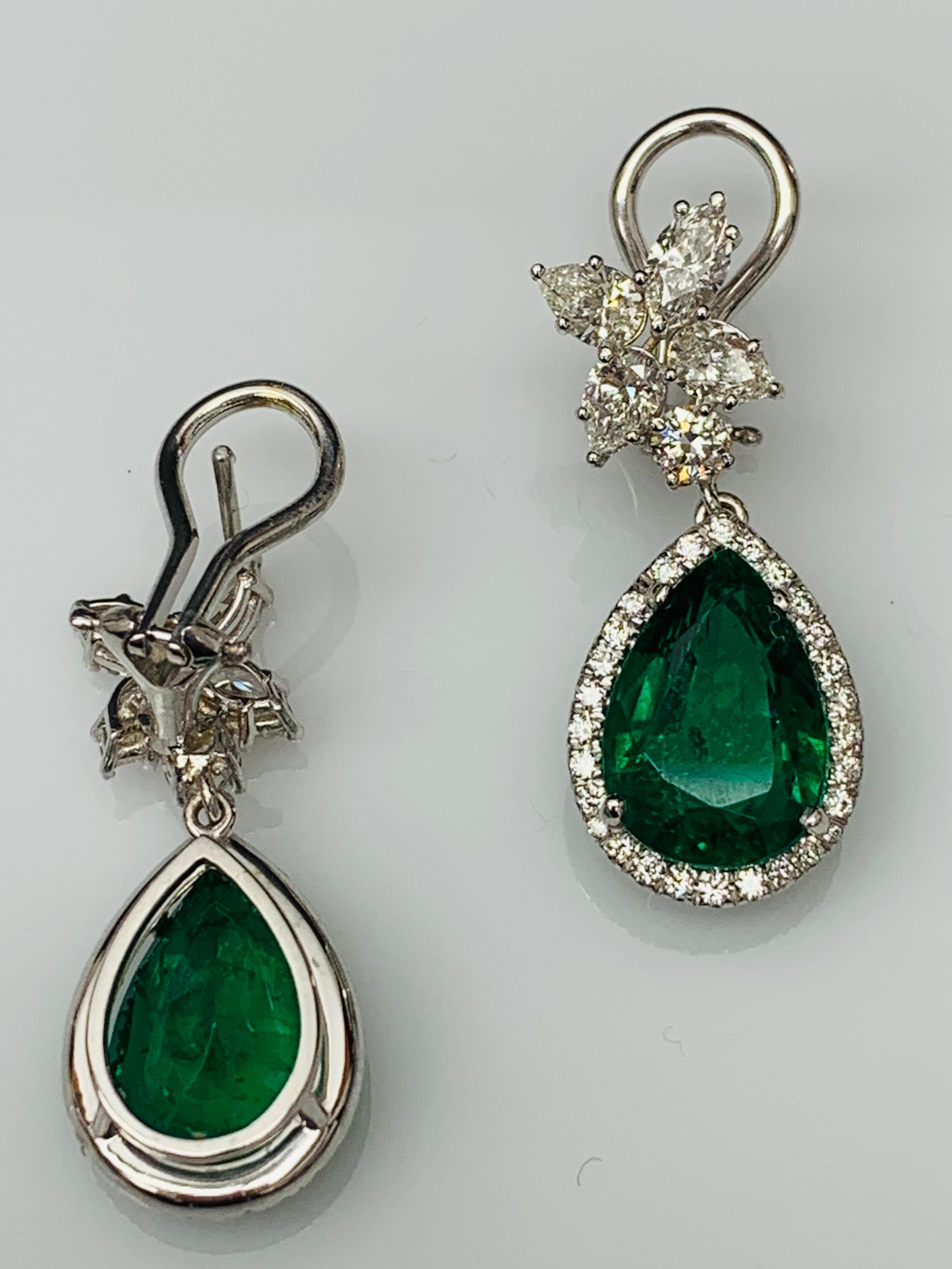 8.92 Carat of Pear Shape Emerald and Diamond Drop Earrings in 18K White Gold For Sale 3