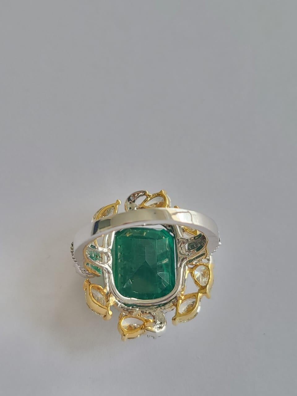 8.92 Carats, Natural Zambian Emerald & Yellow Diamonds Cocktail Engagement Ring In New Condition For Sale In Hong Kong, HK