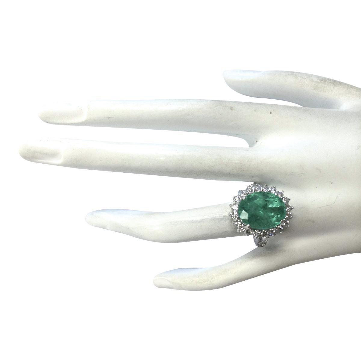Oval Cut Exquisite Natural Emerald Diamond Ring In 14 Karat White Gold  For Sale