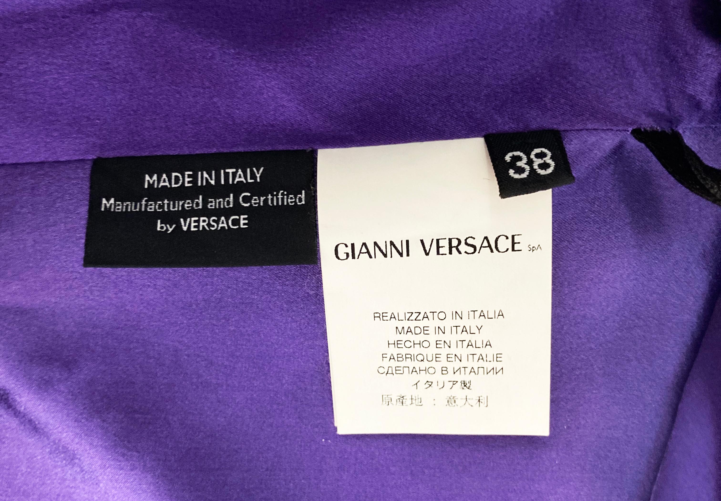 Versace - Robe longue 100 % soie, ornée de cristaux violets, 38 - 2, état neuf, 8 935 $ en vente 10