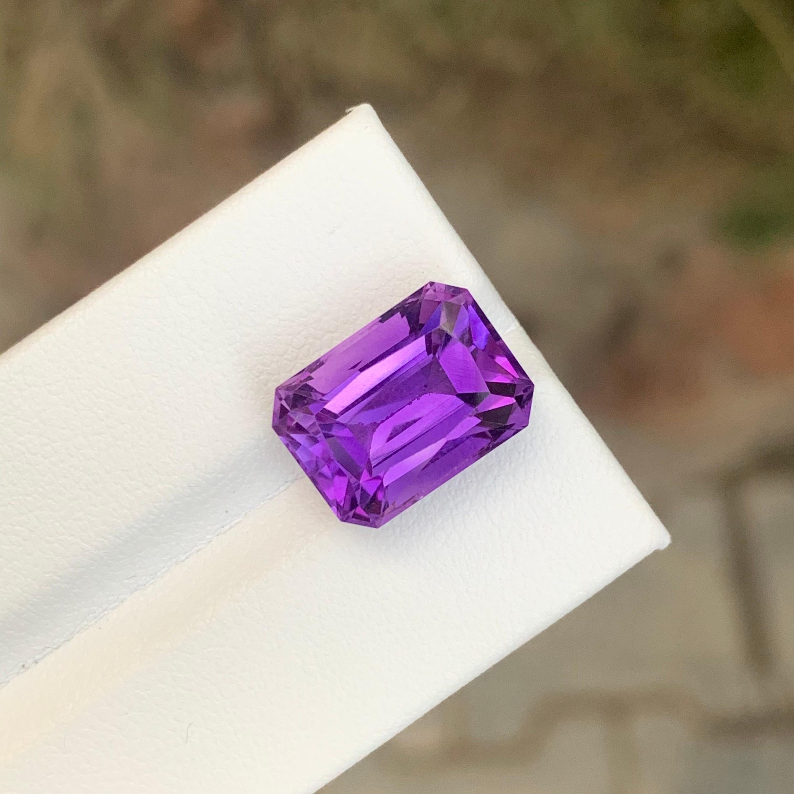 8,95 Karat natürlicher loser Amethyst Smaragd Form Edelstein aus Brasilien Mine im Angebot 4