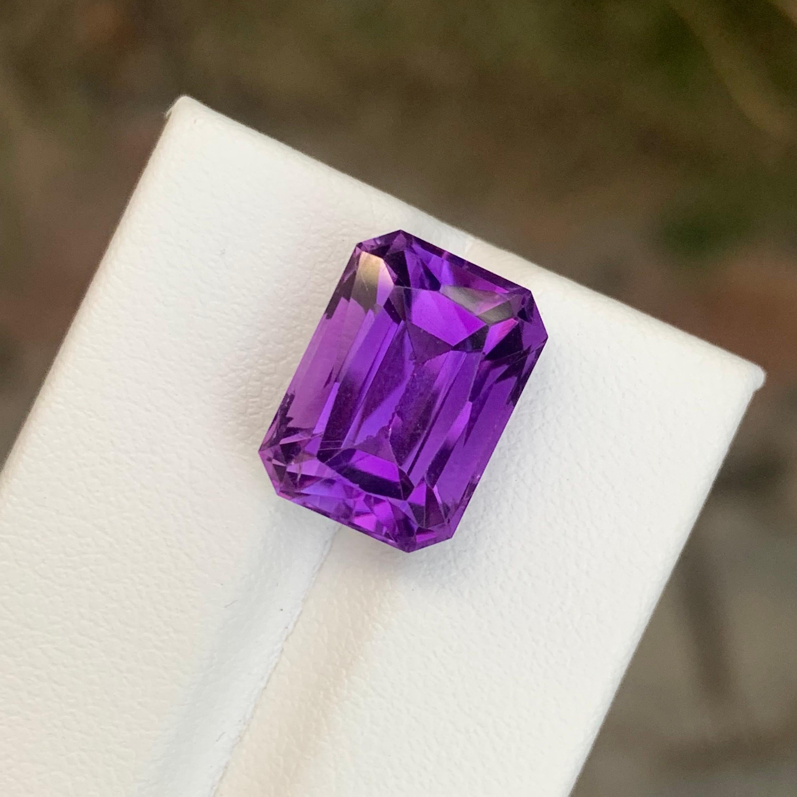 8,95 Karat natürlicher loser Amethyst Smaragd Form Edelstein aus Brasilien Mine im Angebot 3