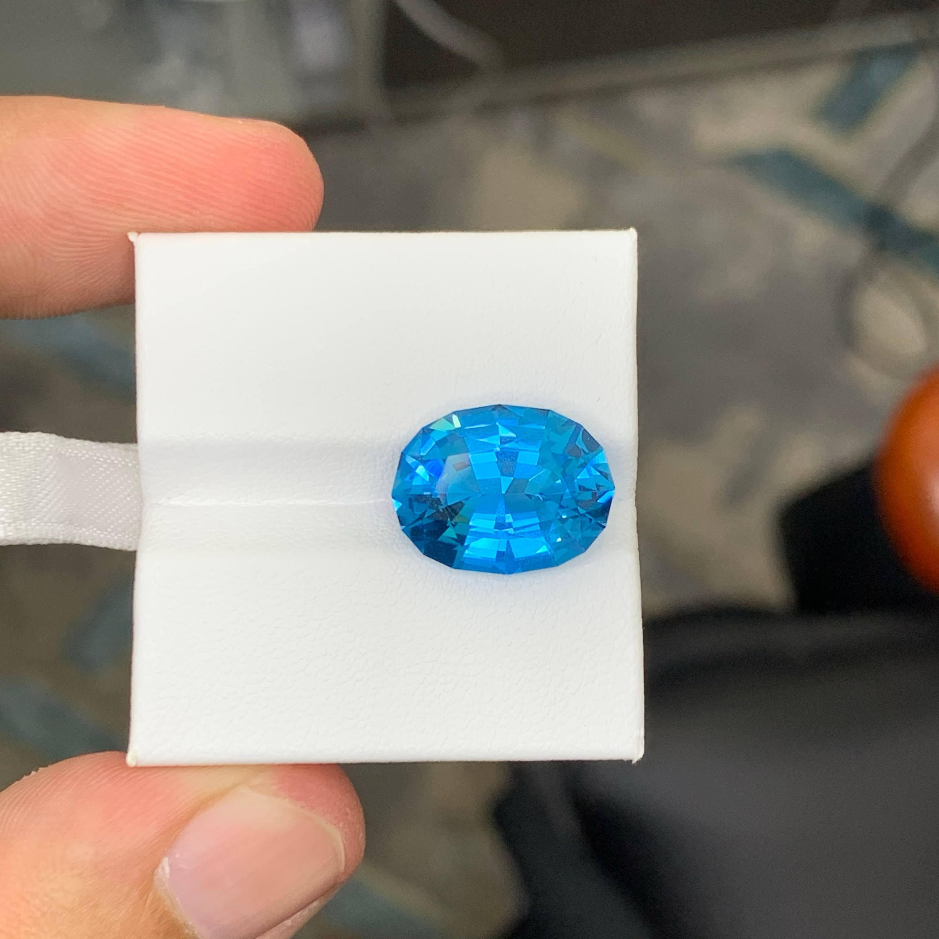 8,95 Karat Natürlicher loser neonblauer Topas Stein Ovalschliff Madagaskar's Edelstein für Damen oder Herren im Angebot