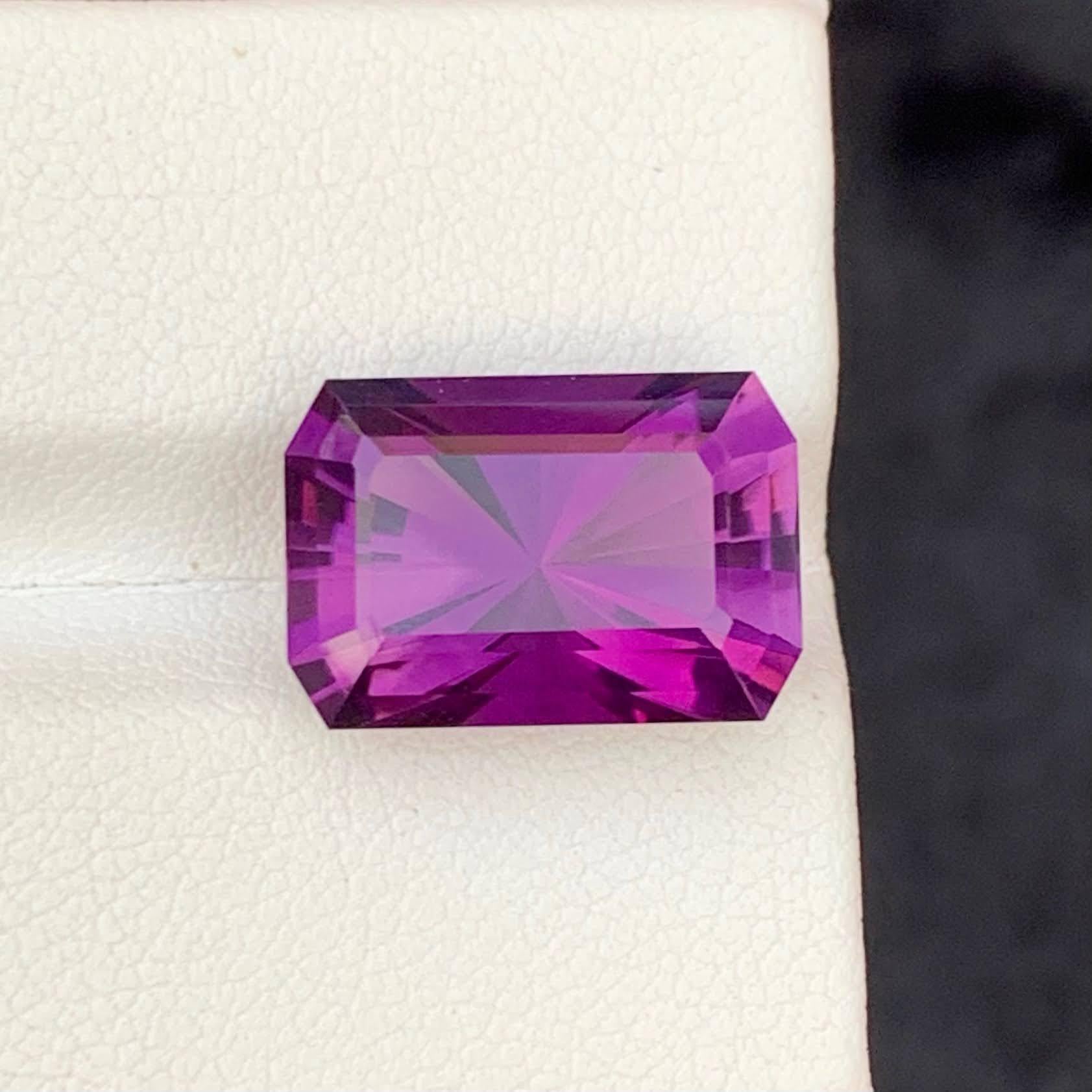 8.95 Carat Natural Loose Royal Purple Amethyst Fancy Faceted Brazilian Gemstone (Améthyste royale violette en vrac à facettes) en vente 5