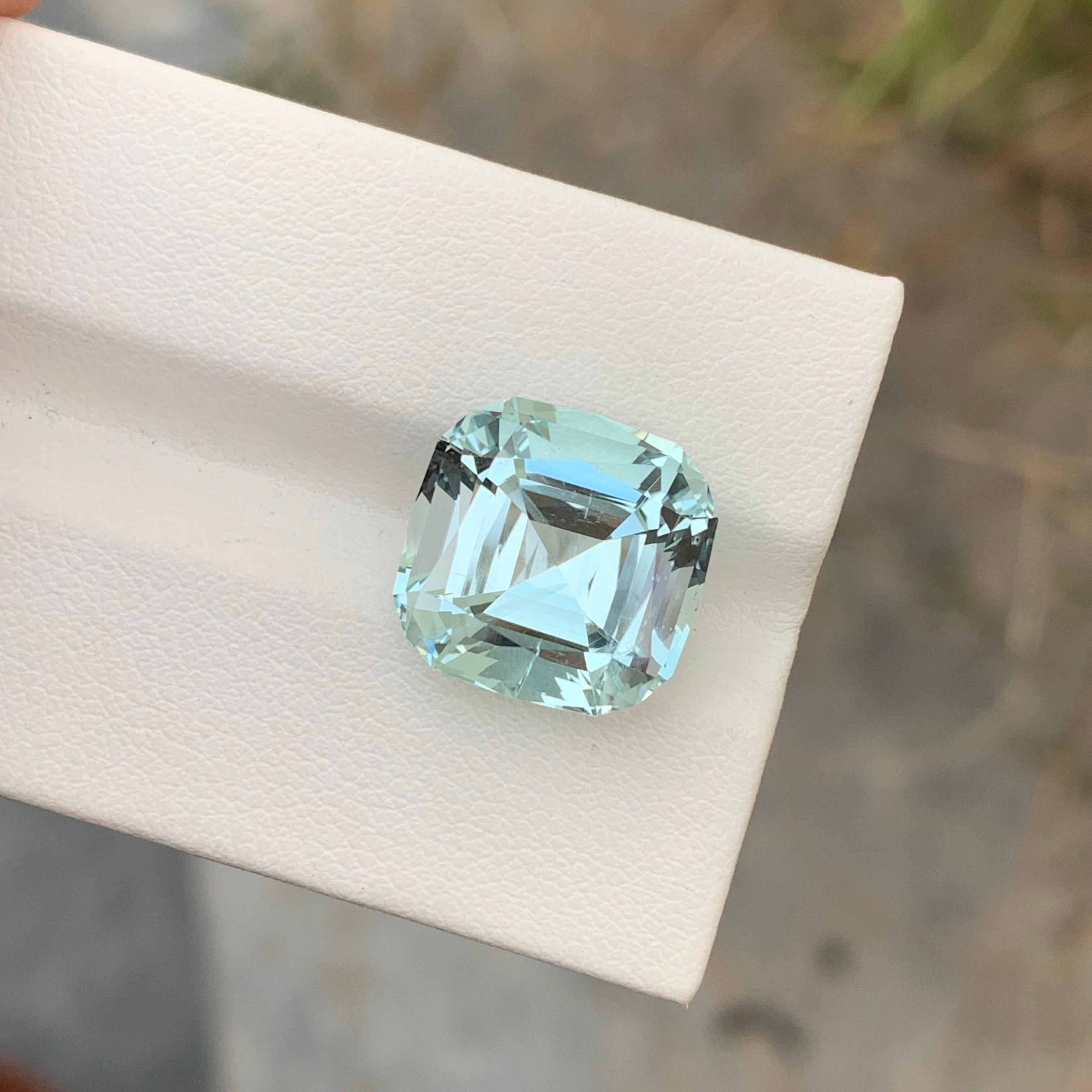8.95 Carats Natural Light Seafoam Color Loose Aquamarine From Shigar Valley  For Sale 4