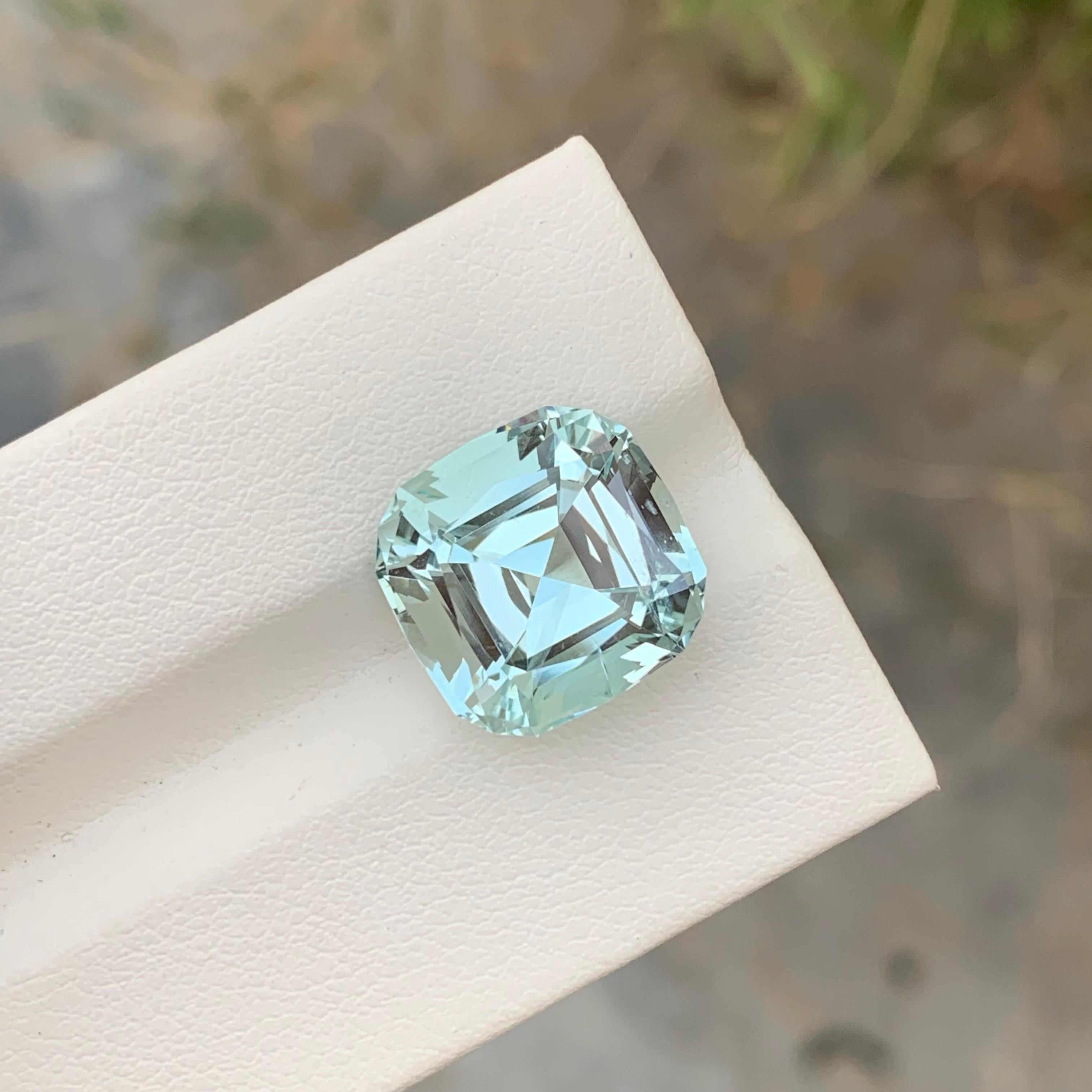 8.95 Carats Natural Light Seafoam Color Loose Aquamarine From Shigar Valley  For Sale 6
