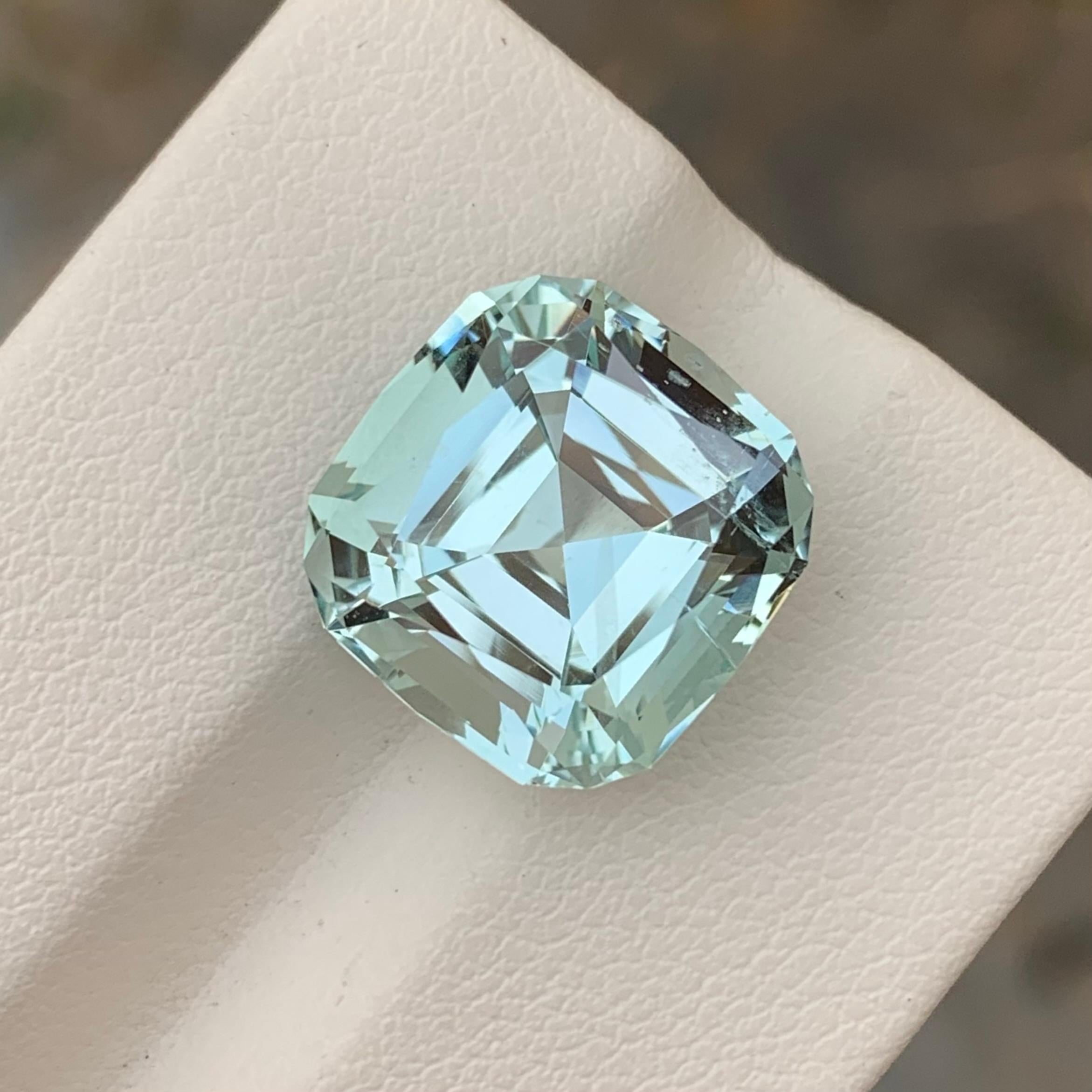 8.95 Carats Natural Light Seafoam Color Loose Aquamarine From Shigar Valley  For Sale 1