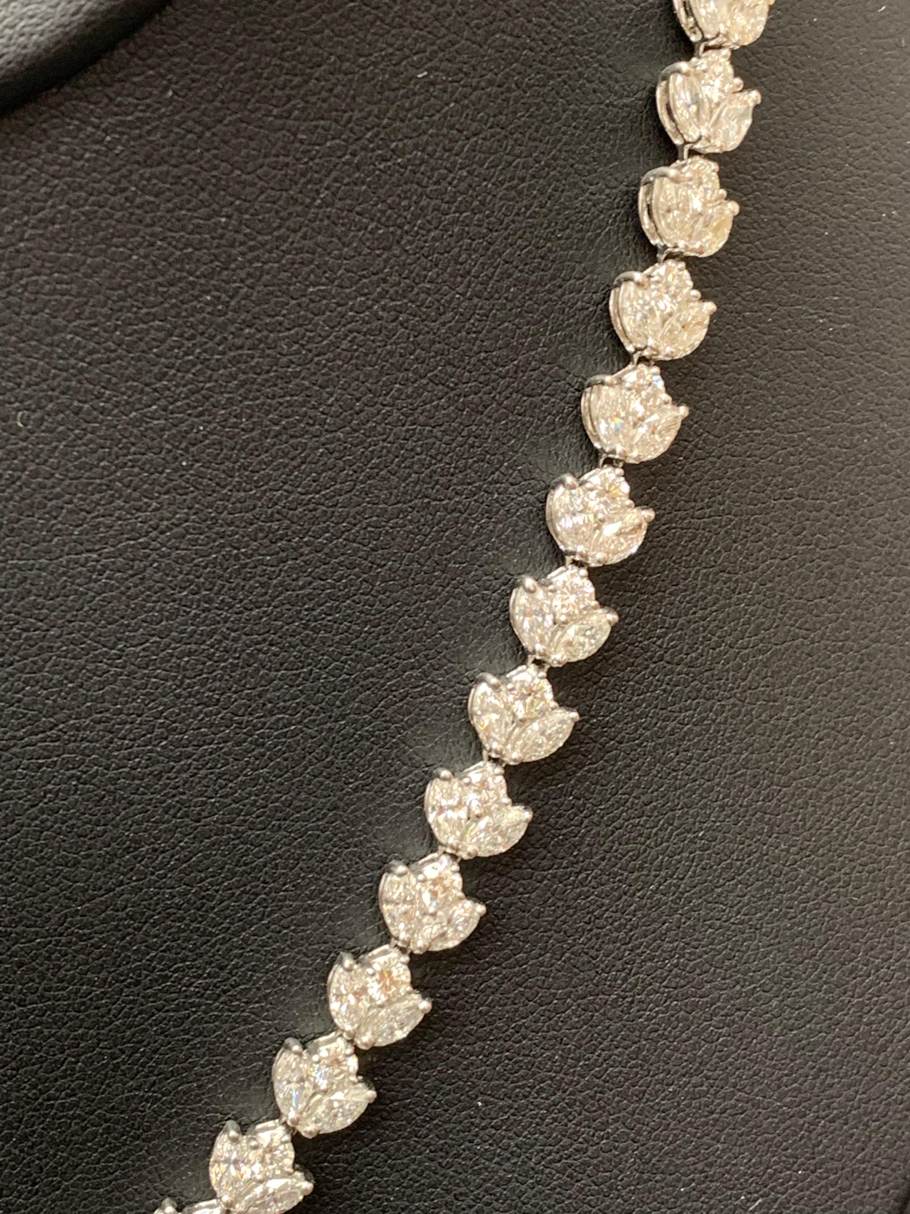 8.96 Carat Pear shape Emerald and Mix Shape Diamond Drop Necklace in Platinum For Sale 9