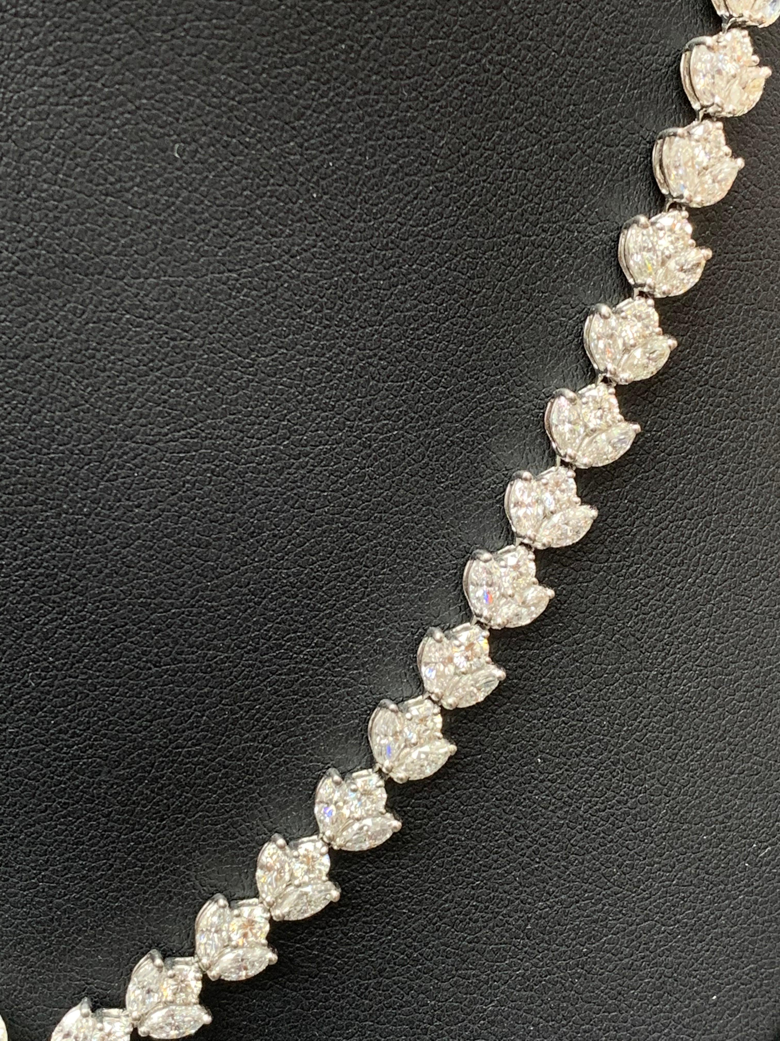 8.96 Carat Pear shape Emerald and Mix Shape Diamond Drop Necklace in Platinum For Sale 10
