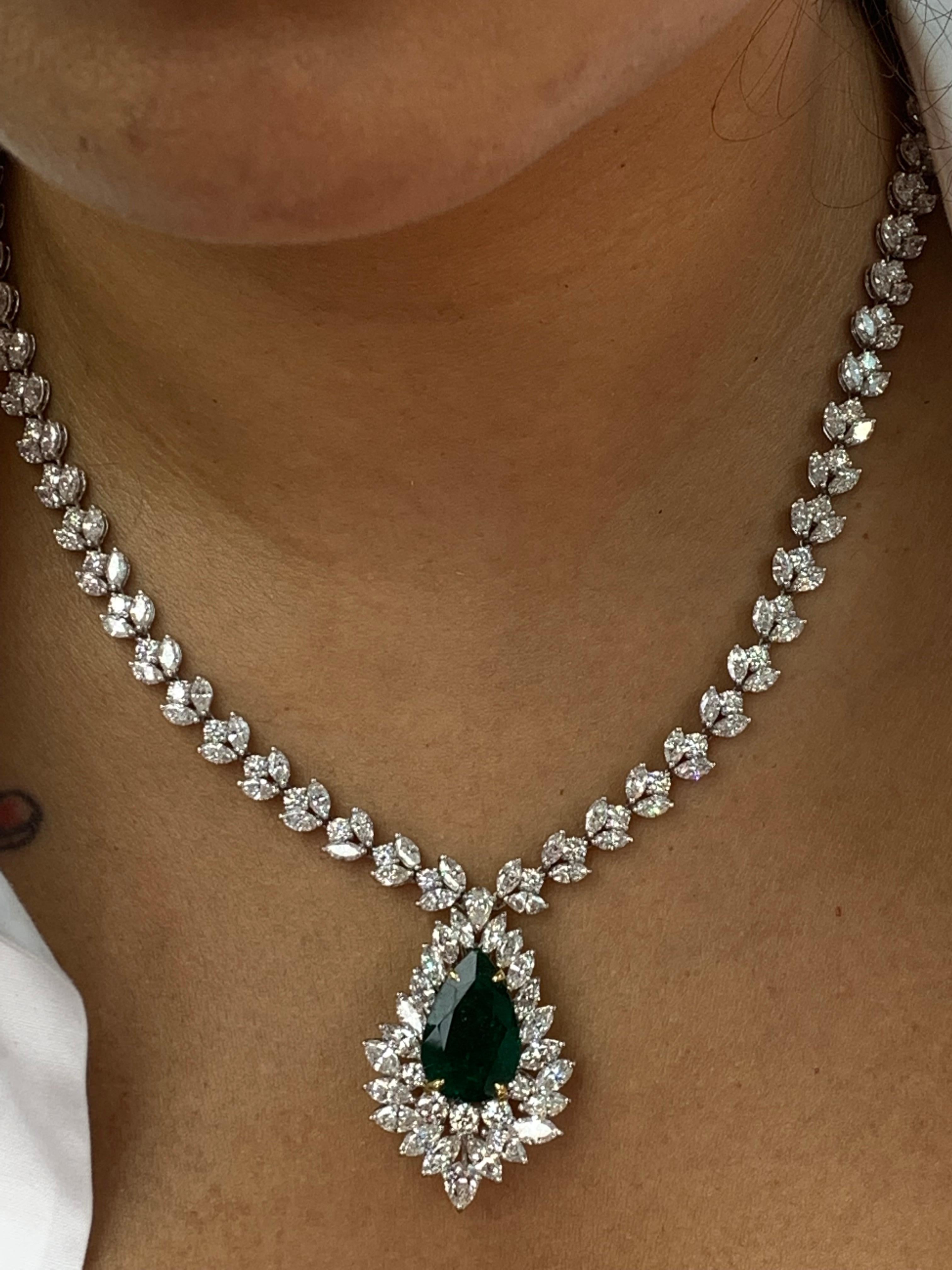 Women's 8.96 Carat Pear shape Emerald and Mix Shape Diamond Drop Necklace in Platinum For Sale