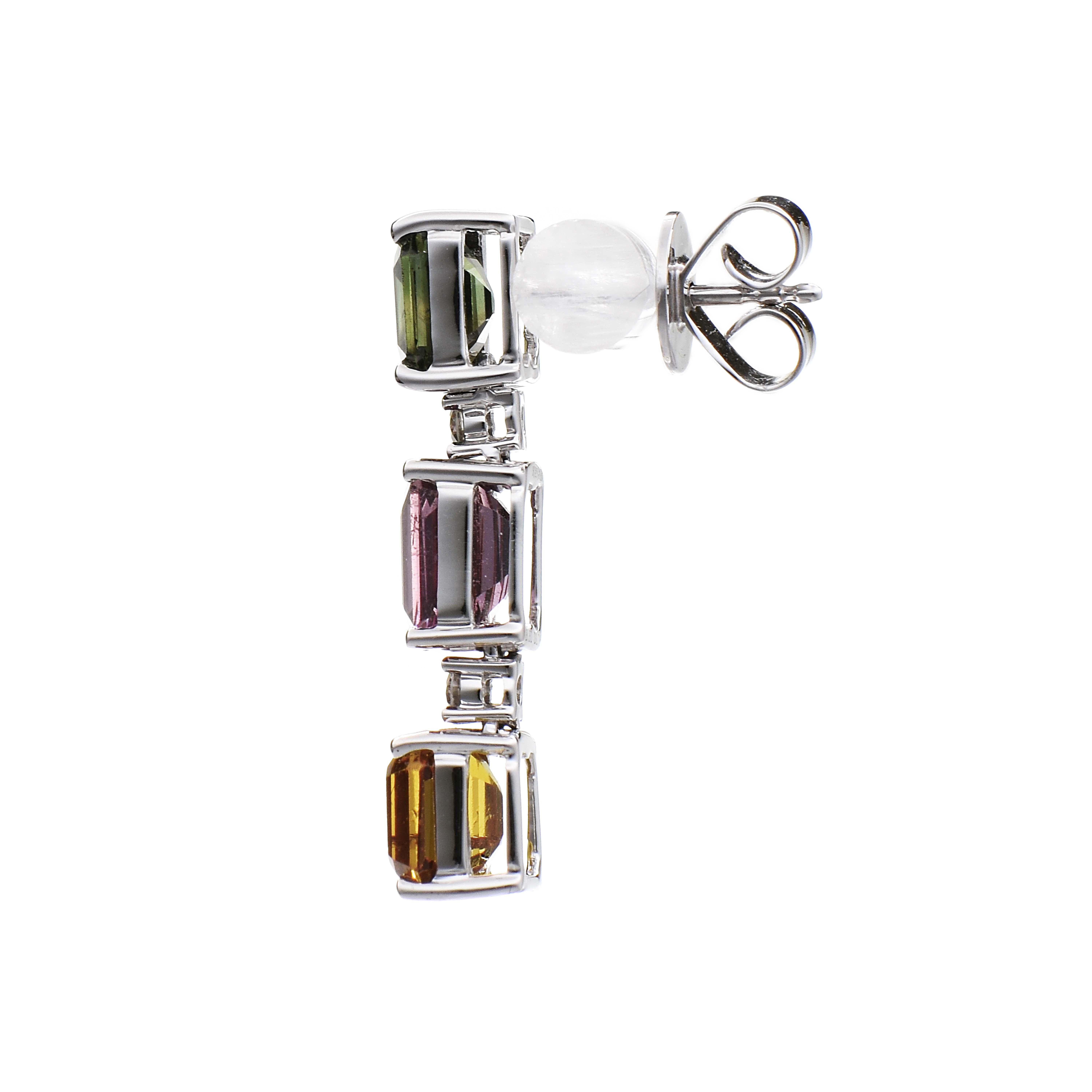 Orecchini in oro bianco con zaffiro e diamante bianco da 8,96 carati In condizioni Nuovo in vendita a New York, NY