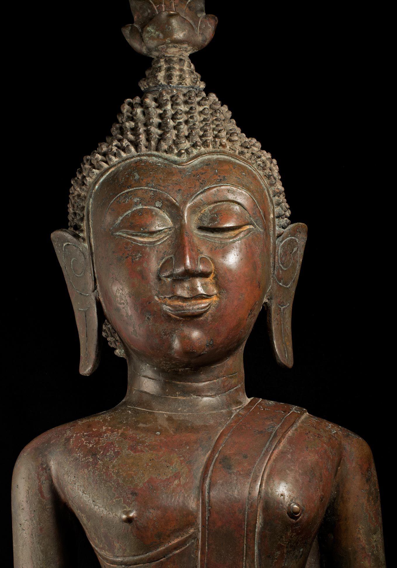 Grand royaume de Bouddha en bronze du 18/19e siècle de Nan dans le nord-est de la Thaïlande - 8961 8