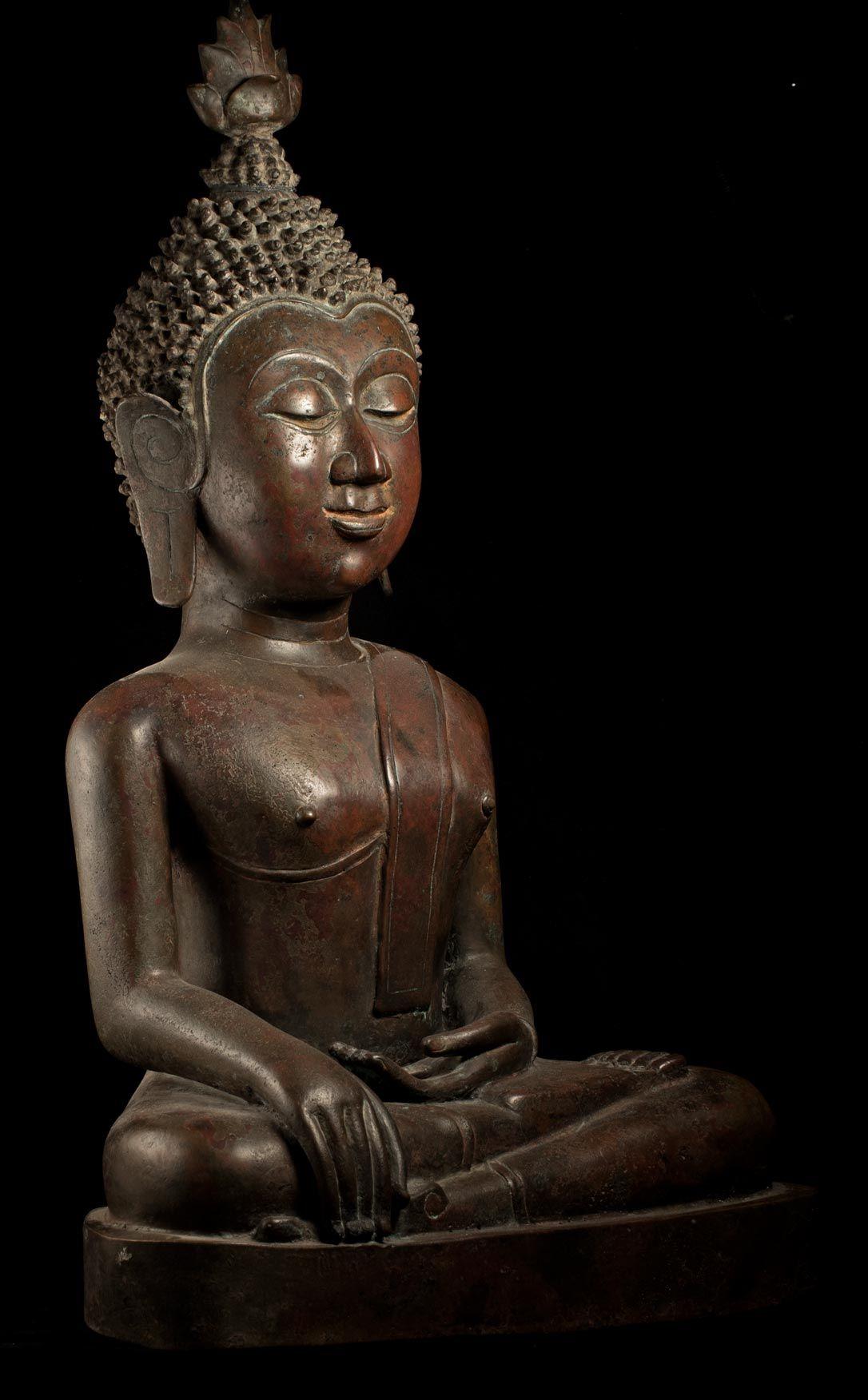 XIXe siècle Grand royaume de Bouddha en bronze du 18/19e siècle de Nan dans le nord-est de la Thaïlande - 8961