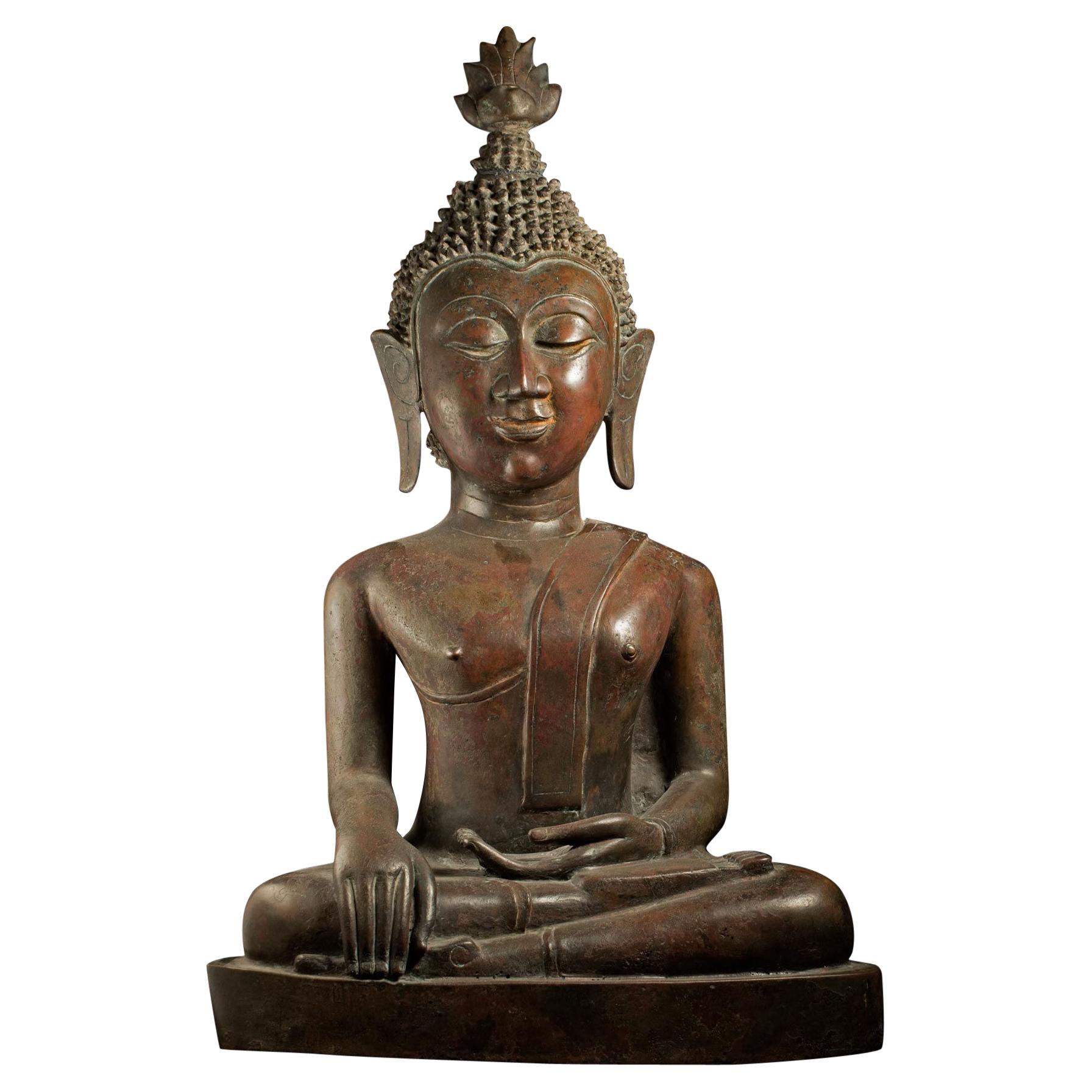 Grand royaume de Bouddha en bronze du 18/19e siècle de Nan dans le nord-est de la Thaïlande - 8961