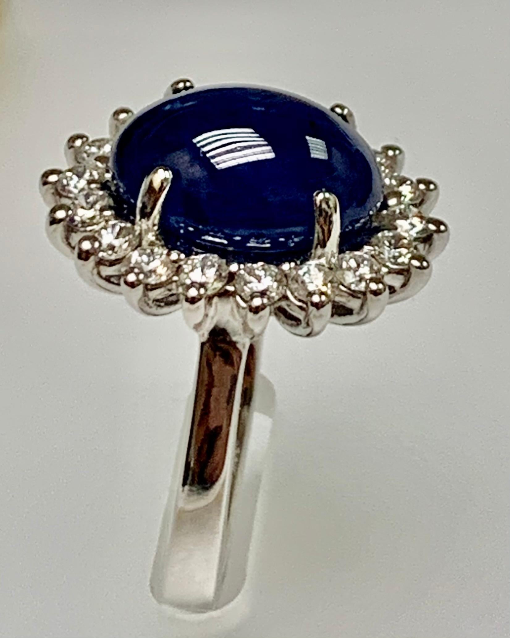 8,97 Karat Cab Blauer Saphir Diamant Cocktail-Ring (Cabochon) im Angebot