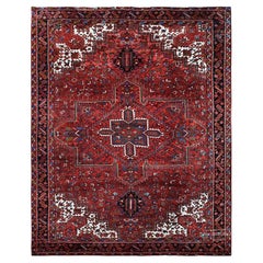 8'9"x10'4" Red Vintage Persian Heriz with Medallion Design Wool Hand Knotted Rug