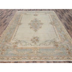 Tapis persan vintage de Kerman « Shesred », 8'9" x 11'8", couleur ivoire, noué à la main, en pure laine, à poils courts