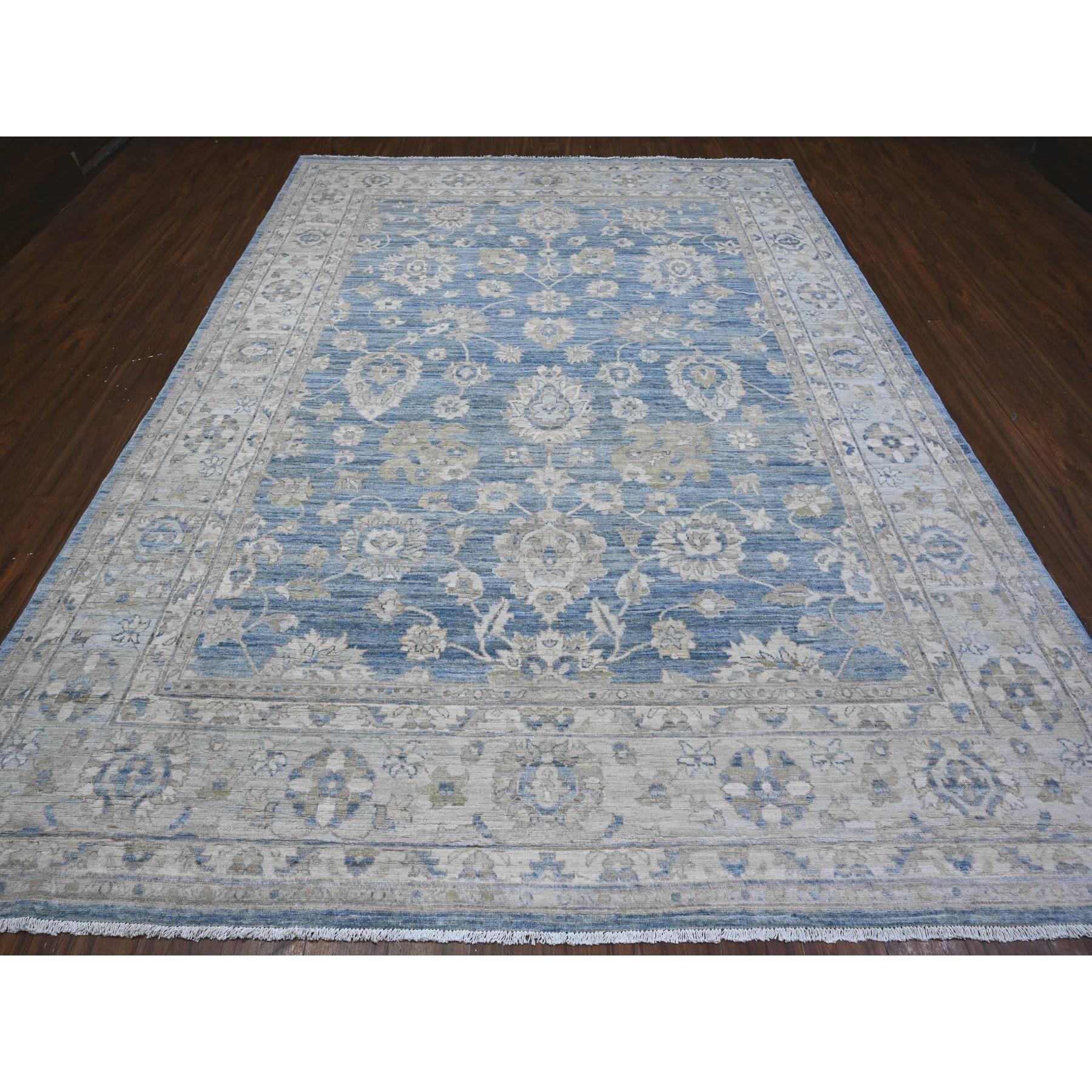 Si tratta di un autentico esemplare unico di Tappeto Orientale Fine Peshawar Mahal Design, annodato a mano, in pura lana. È stato annodato per mesi e mesi con tecniche di tessitura secolari da esperti artigiani.
Materiali primari: Lana
Lattice: No