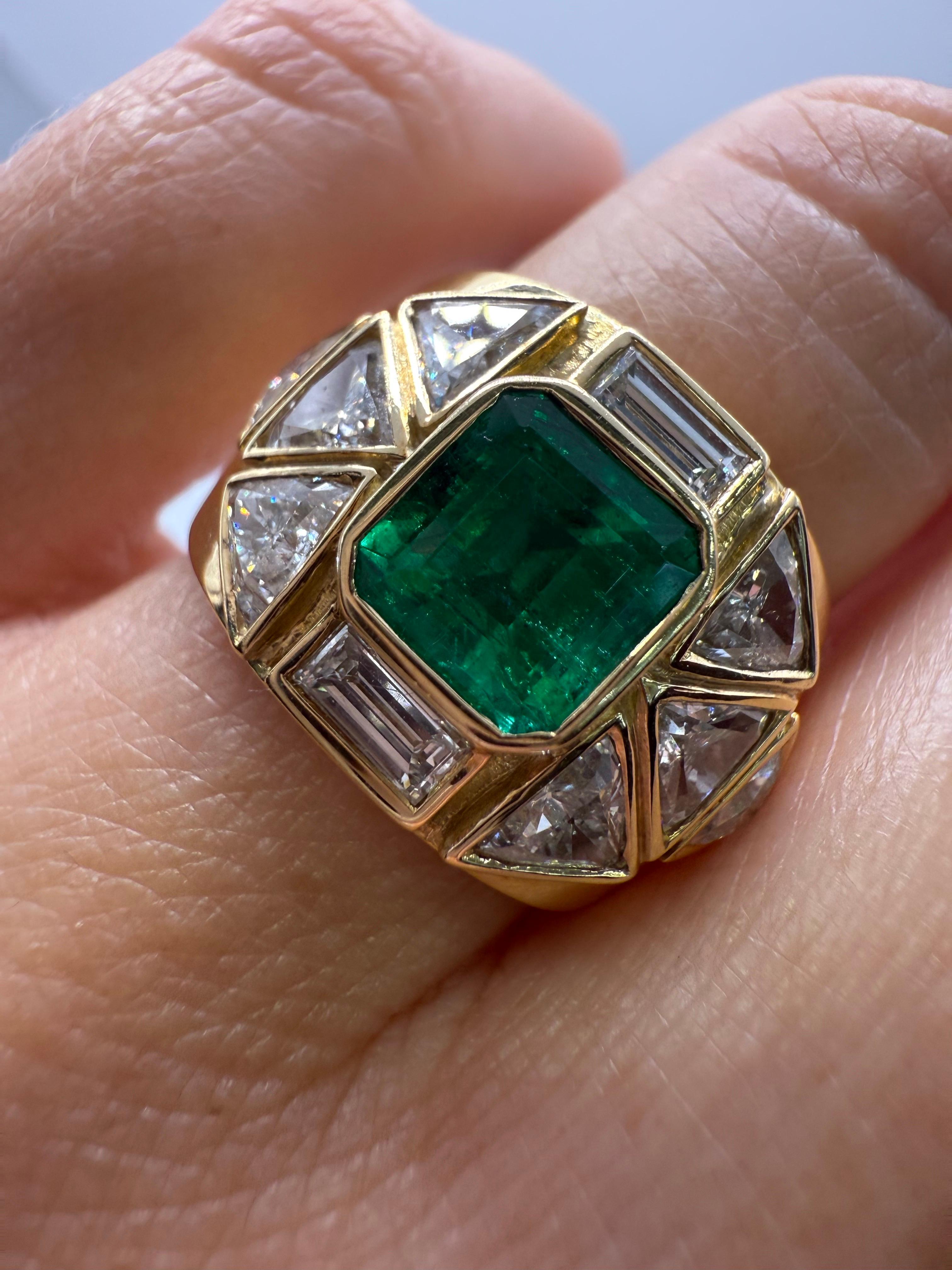 Taille émeraude Bague 8ct diamant et émeraude or jaune 18KT en vente
