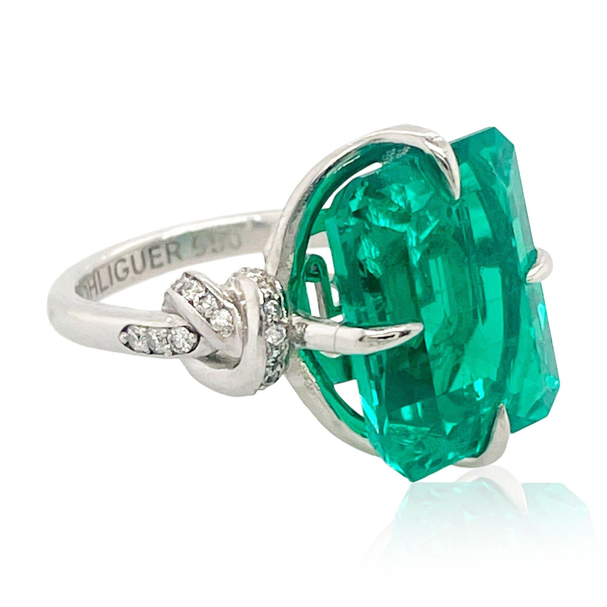 For Sale:  8ct Emerald Forget Me Knot Ring in Platinum and Diamonds Solitaire 12