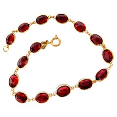 8ct Natural Garnet Yard Station Bracelet 14kt