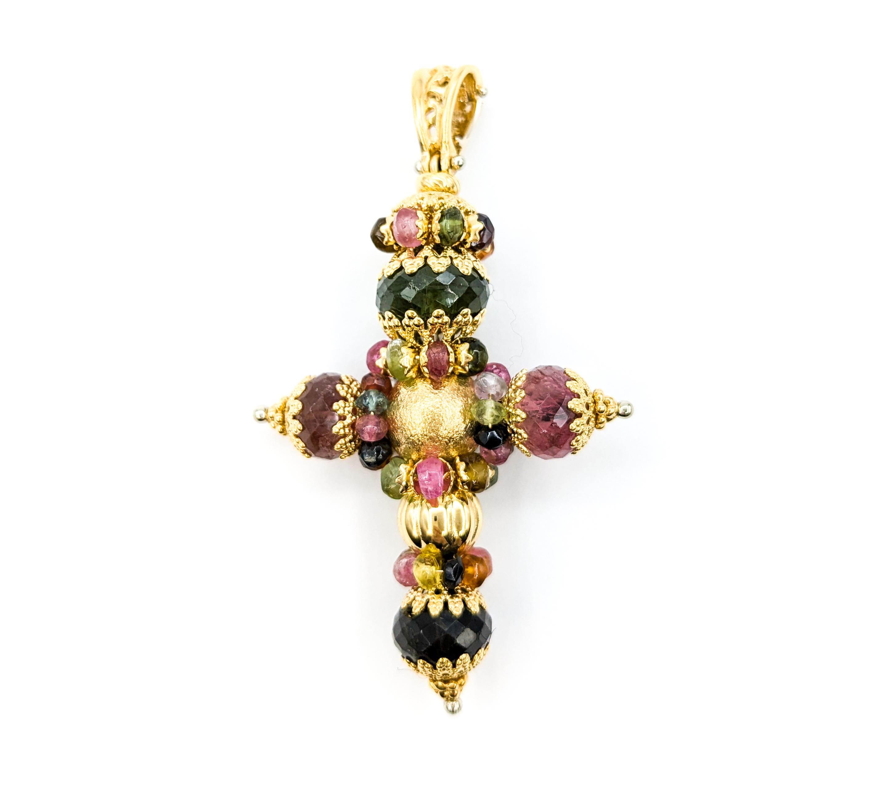 8ctw Ornate Cross Anhänger in 18kt Gelbgold im Zustand „Hervorragend“ in Bloomington, MN
