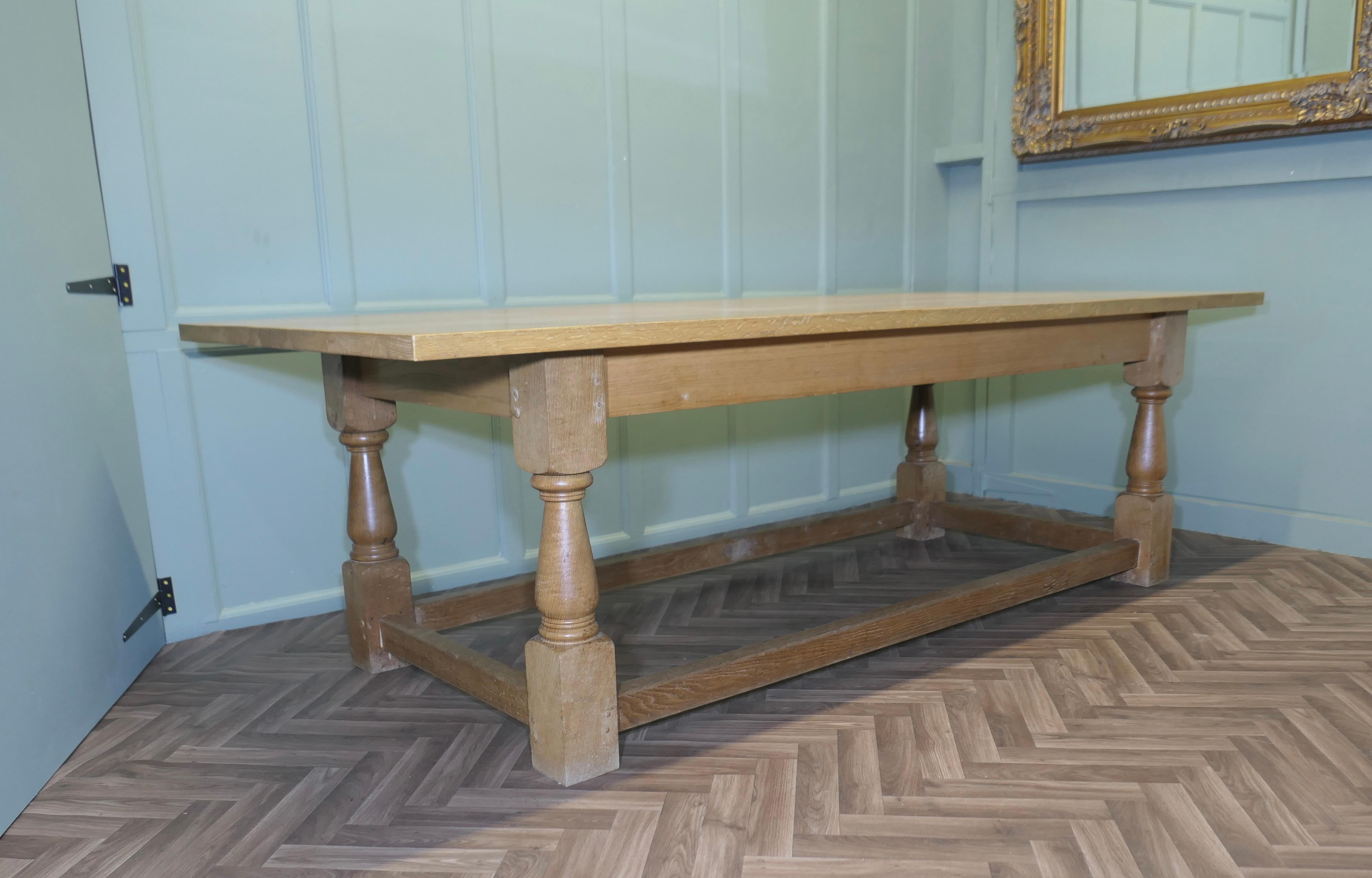 Mesa de comedor de roble dorado y fresno de 2 metros de largo Ceniza en venta