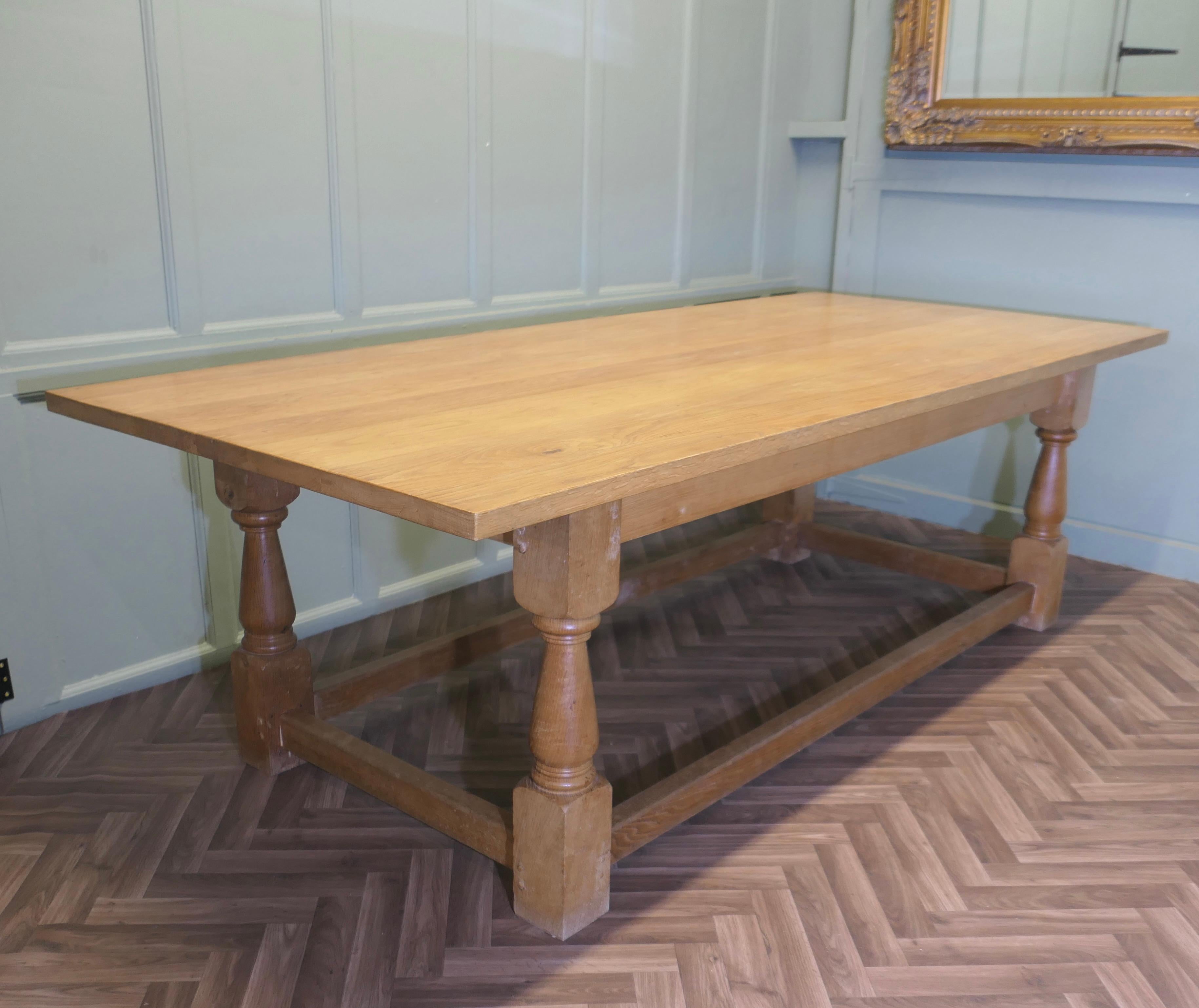 Mesa de comedor de roble dorado y fresno de 2 metros de largo en venta 2