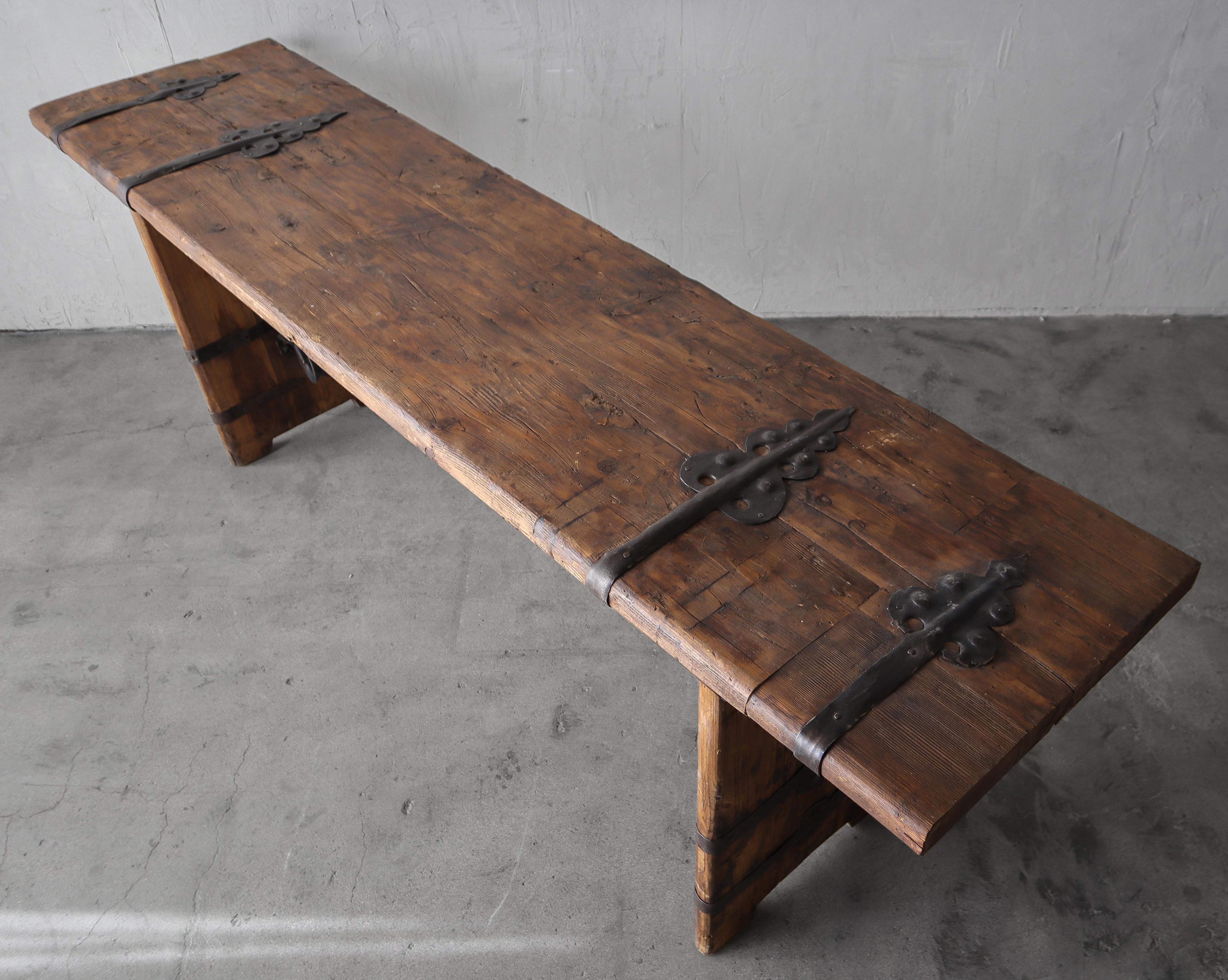 8ft Rustic Reclaimed Wood and Iron Console Table In Good Condition For Sale In Las Vegas, NV