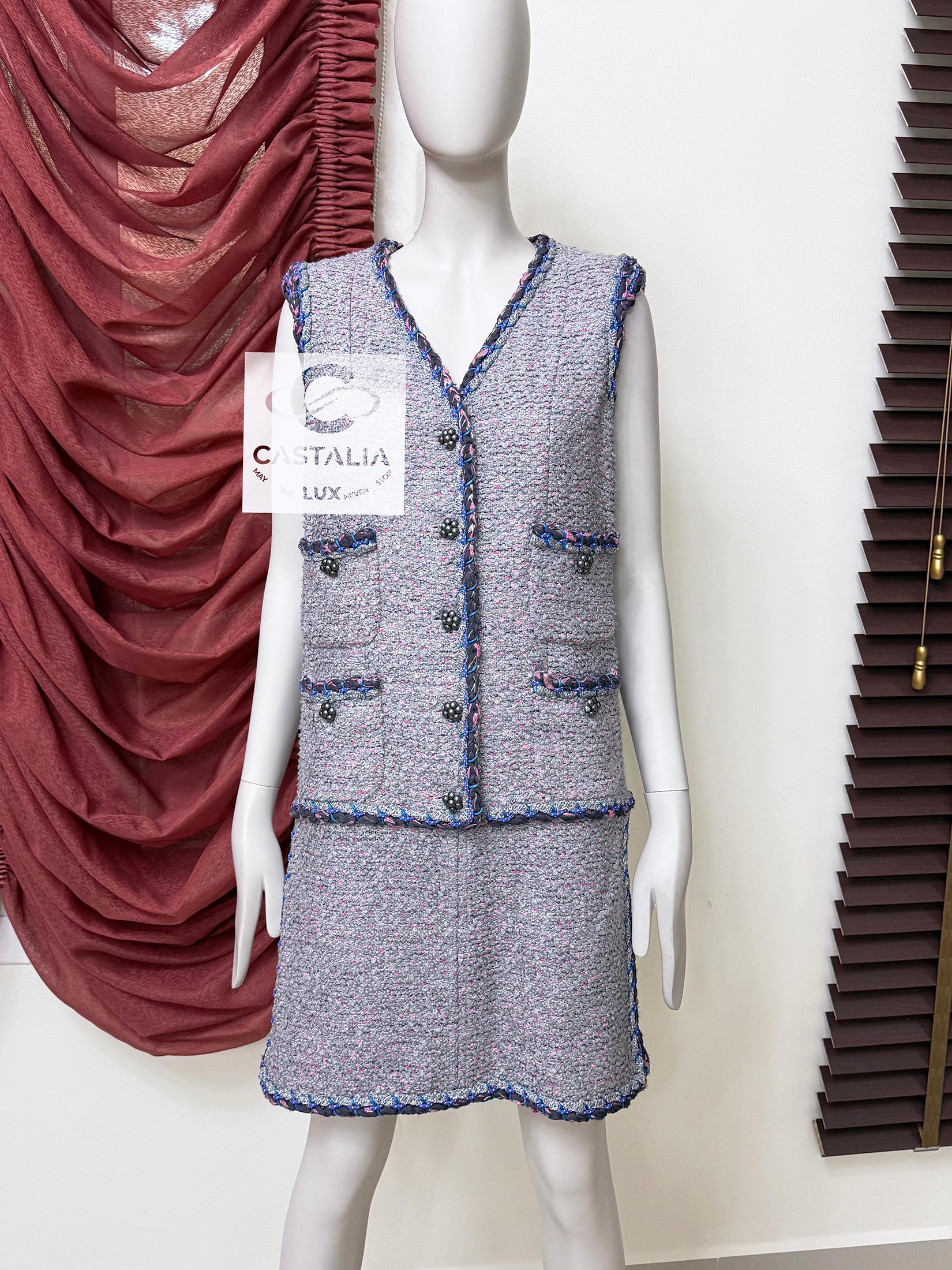 8K$ Cara Delevingne Stile Nuovo Abito in Tweed 42 FR In condizioni Nuovo a Dubai, AE