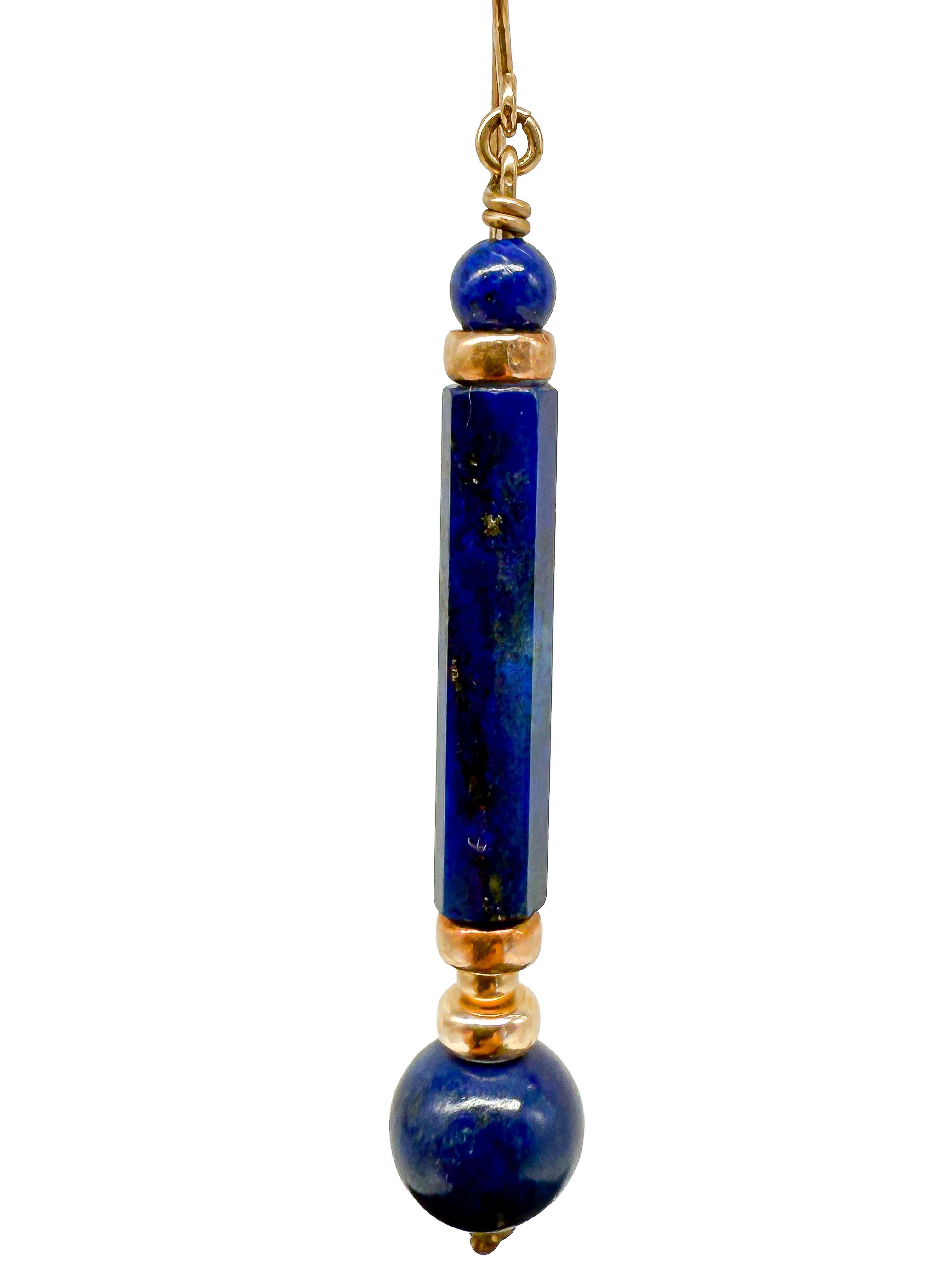 Modern 8K yellow gold earrings with lapis lazuli For Sale