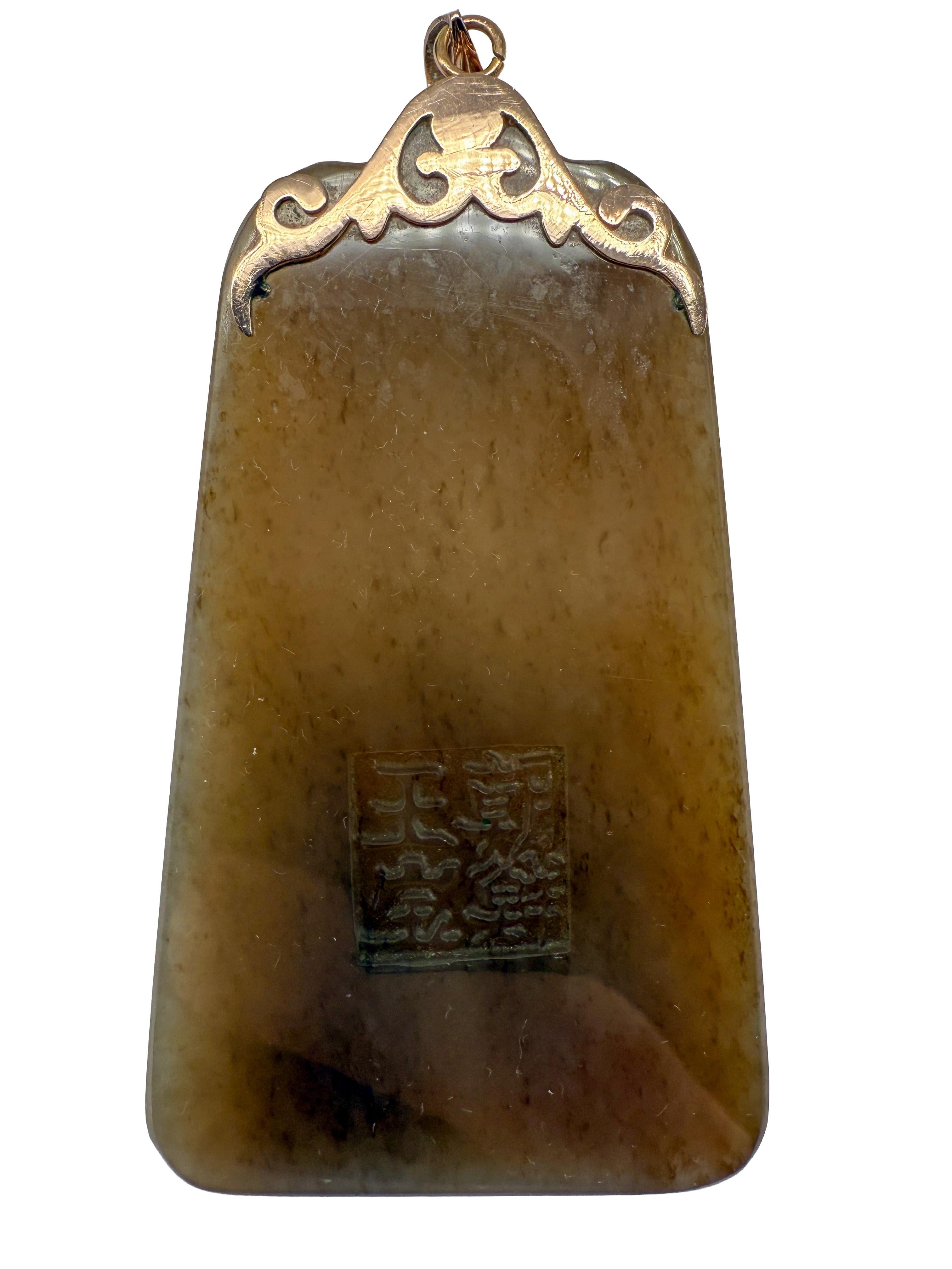 Pendente in oro giallo 8K con giada, Asian Style In condizioni buone in vendita a Berlin, DE