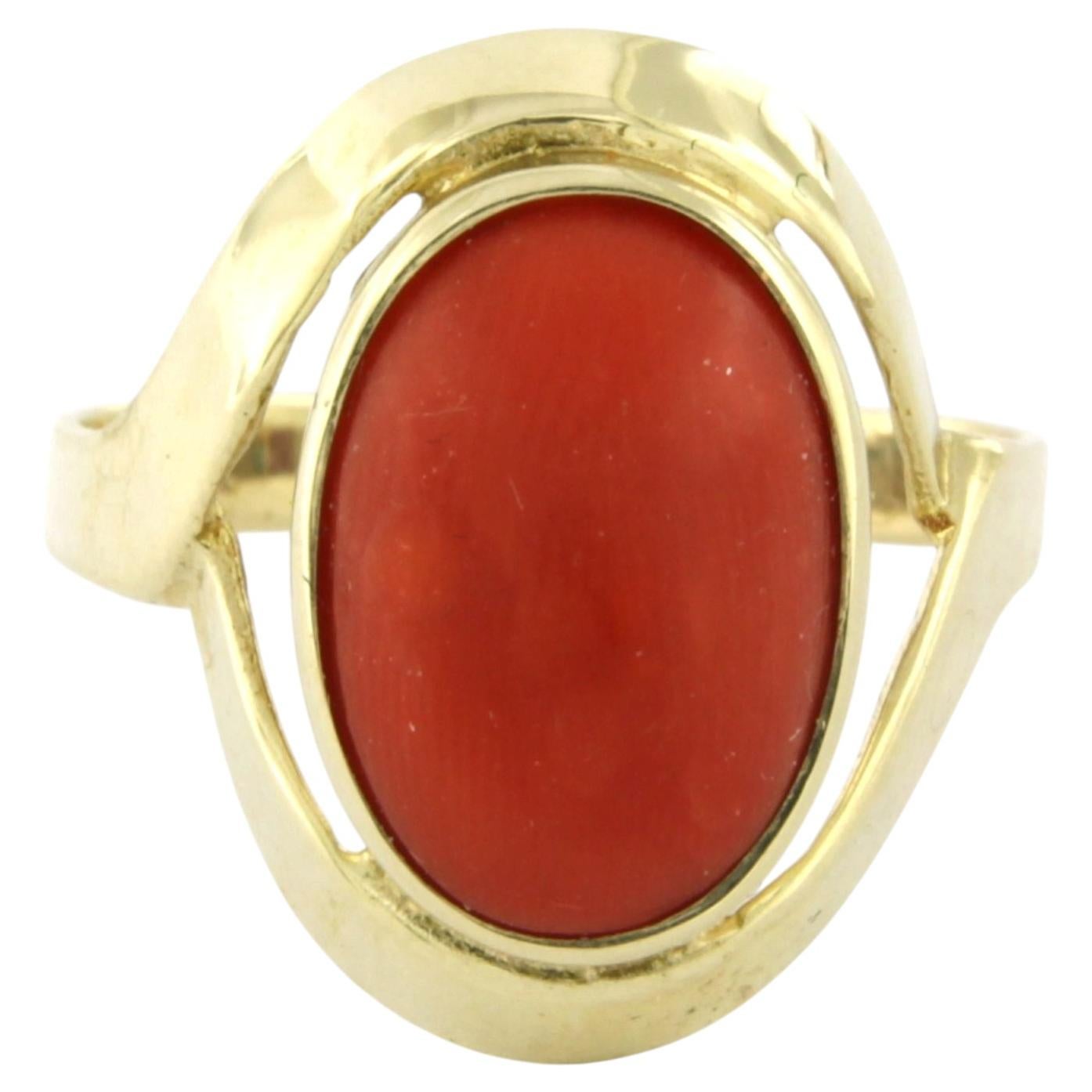 8k yellow gold ring with coral - ring size U.S. 7.5 - EU. 17.75(56) - 3.5 grams For Sale