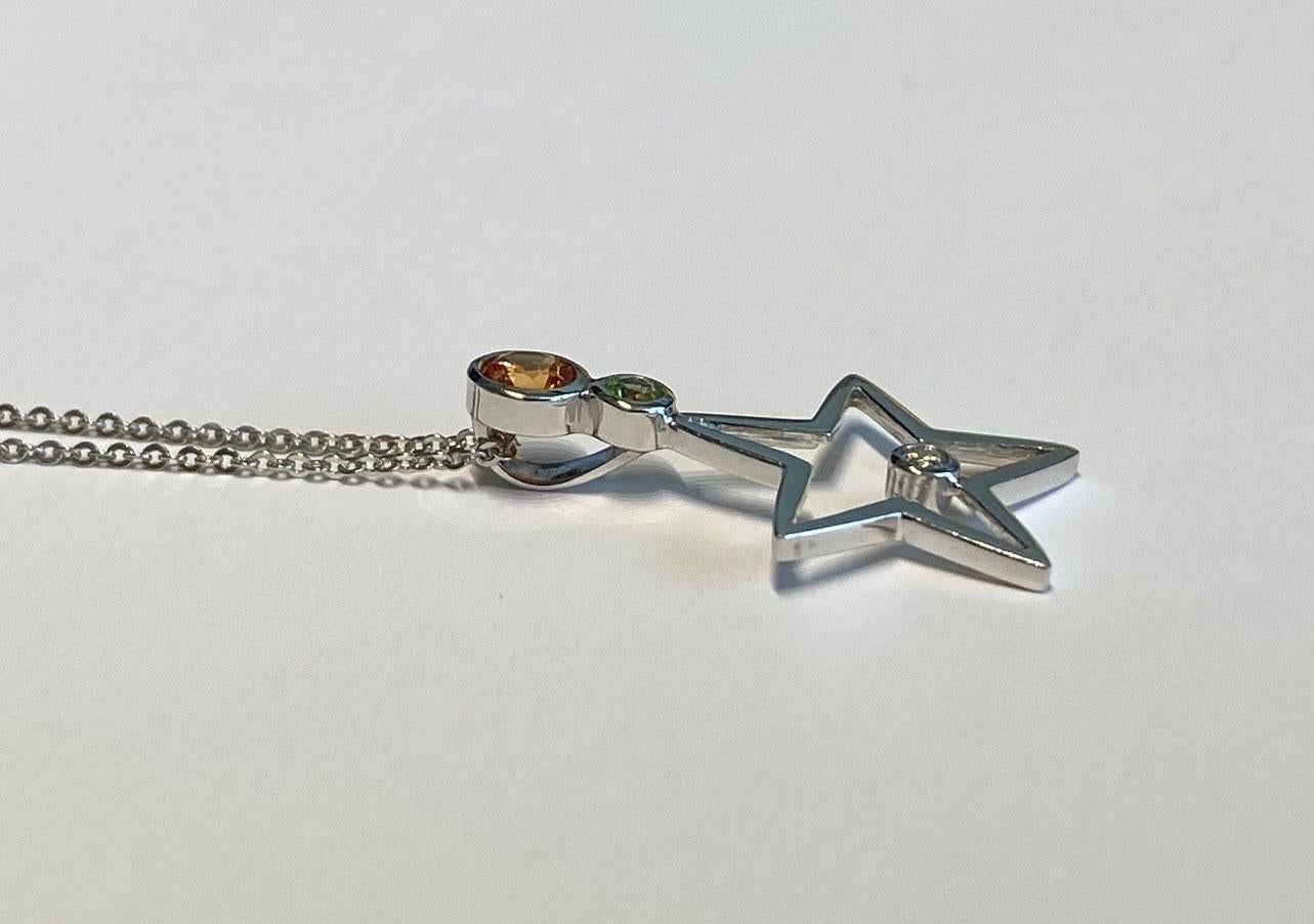 18kt White Gold Star Diamond Pendant In New Condition For Sale In Coupeville, WA