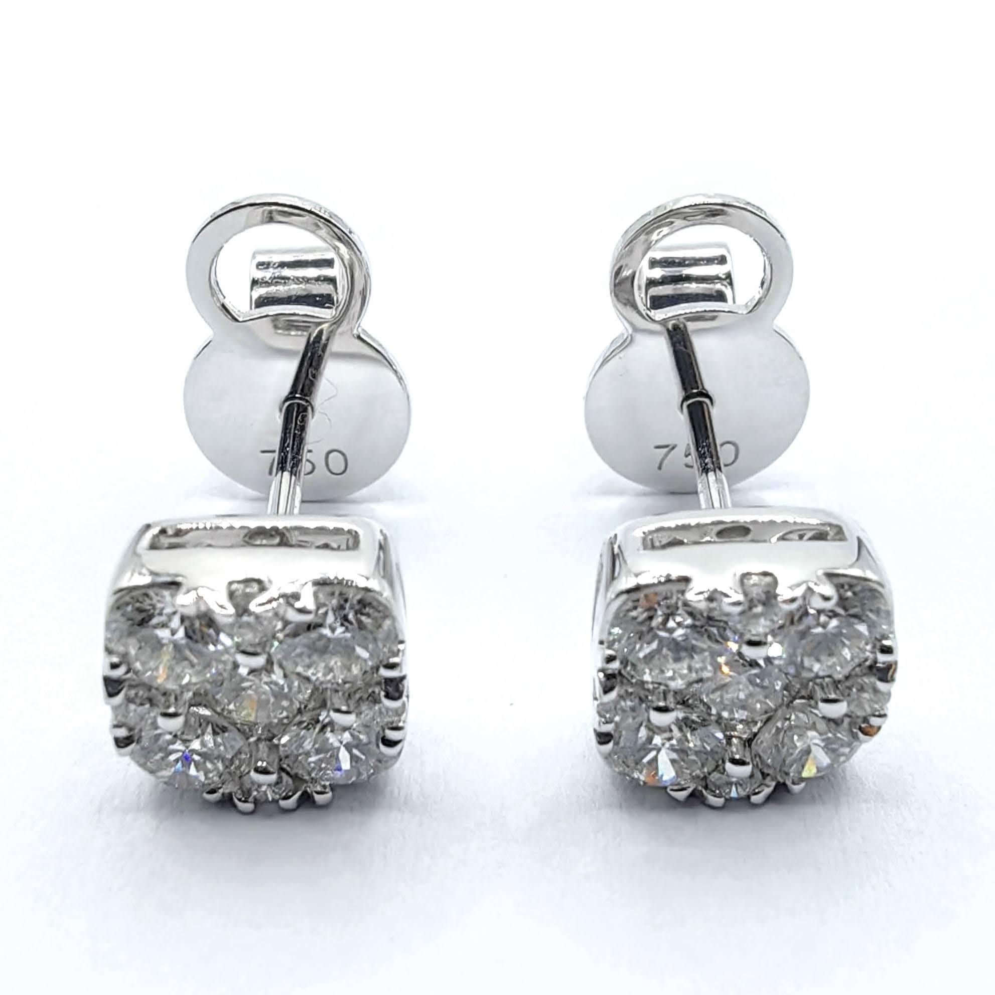 8mm Cushion Illusion Round Diamond Cluster Ohrstecker aus 18K Weißgold im Angebot 5