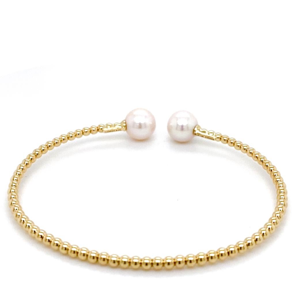 8mm Pearl Flex Cuff Bangle, 14K Yellow Gold 6.25 inch wrist BG4475 In New Condition For Sale In Austin, TX