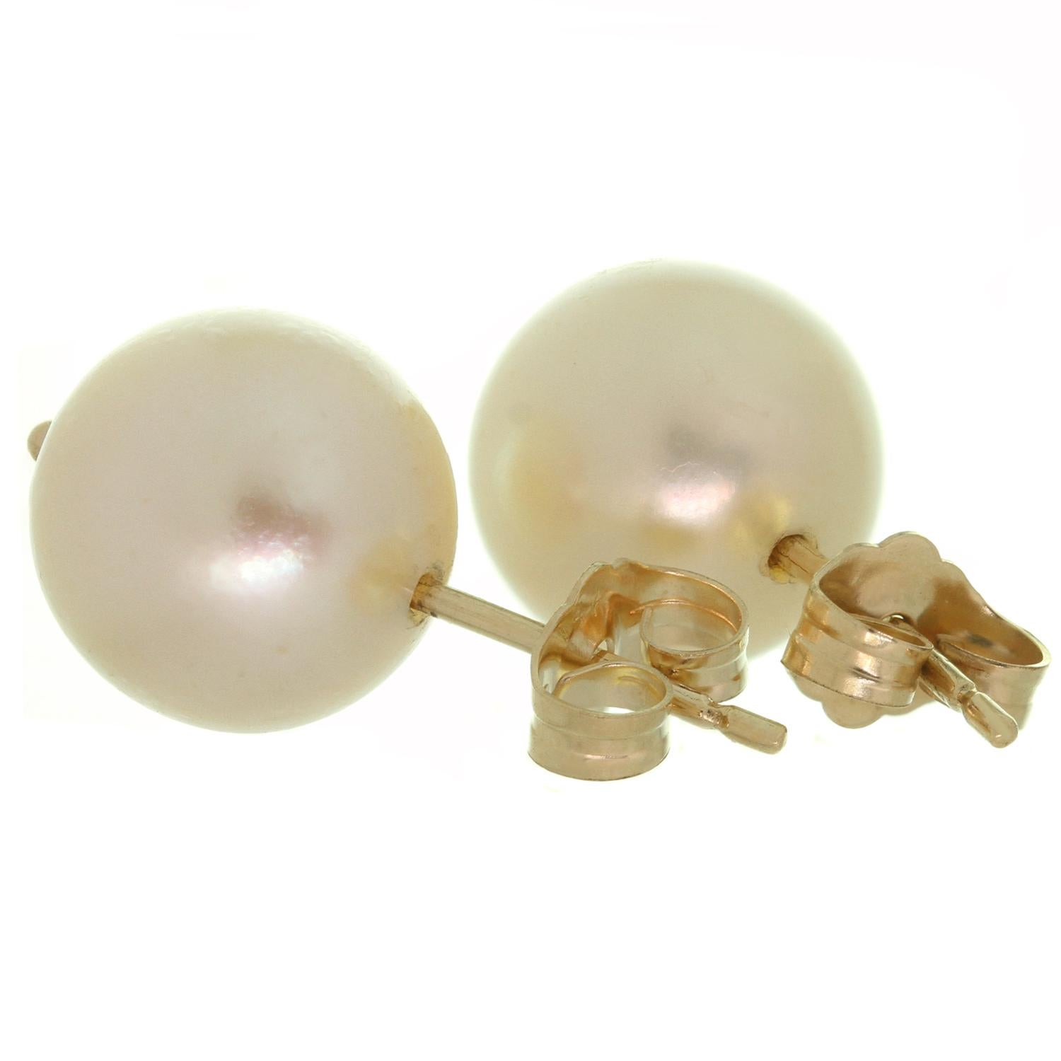 Pink Cultured Pearl Yellow Gold Stud Earrings In Excellent Condition For Sale In New York, NY