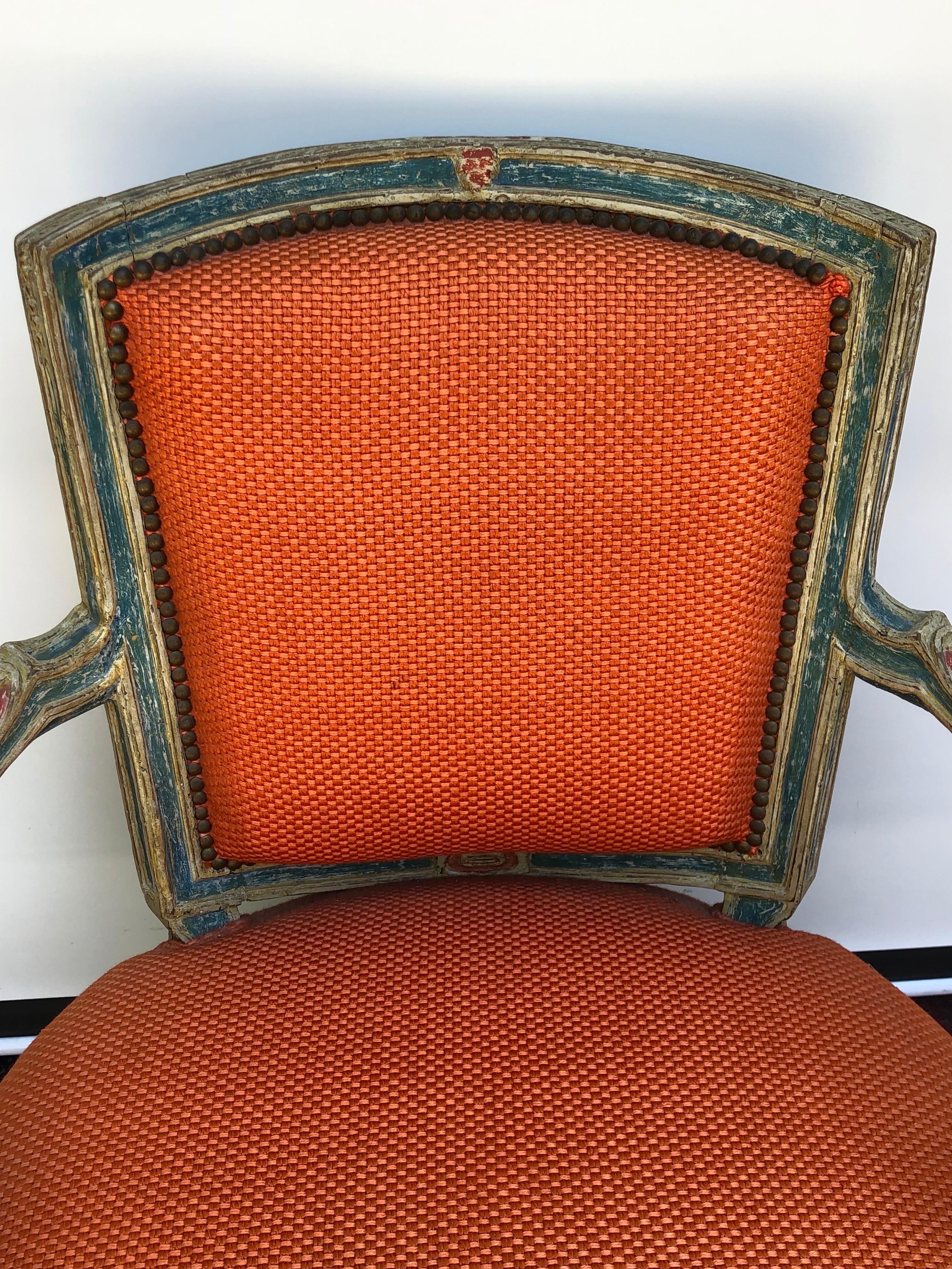 18. Jh. Zwei italienische Sessel mit klassizistischem Farbdekor im Angebot 2